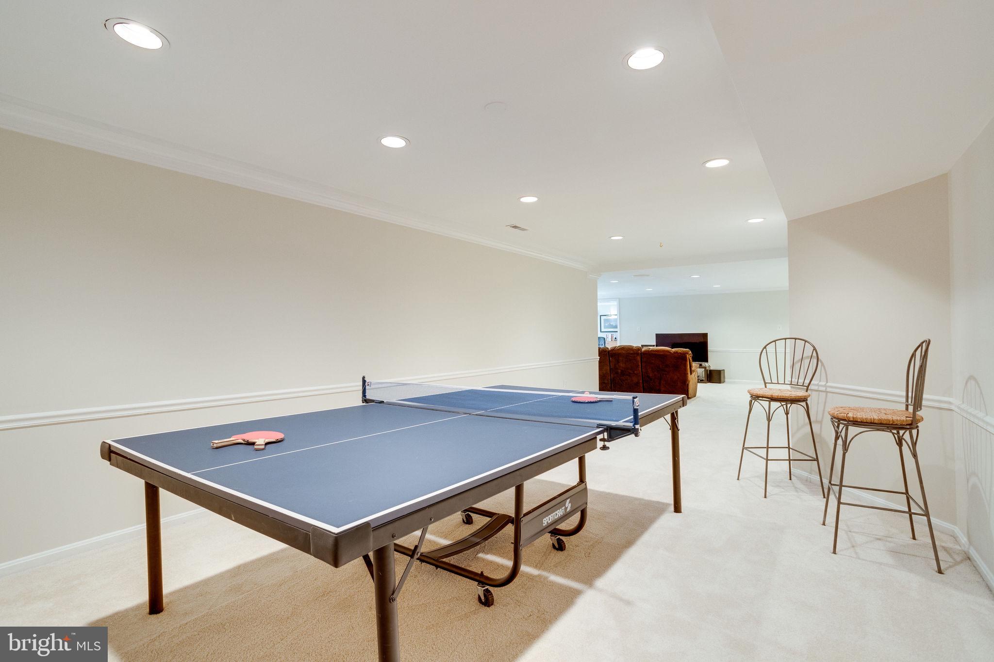 LANGLEY OAKS - Residential