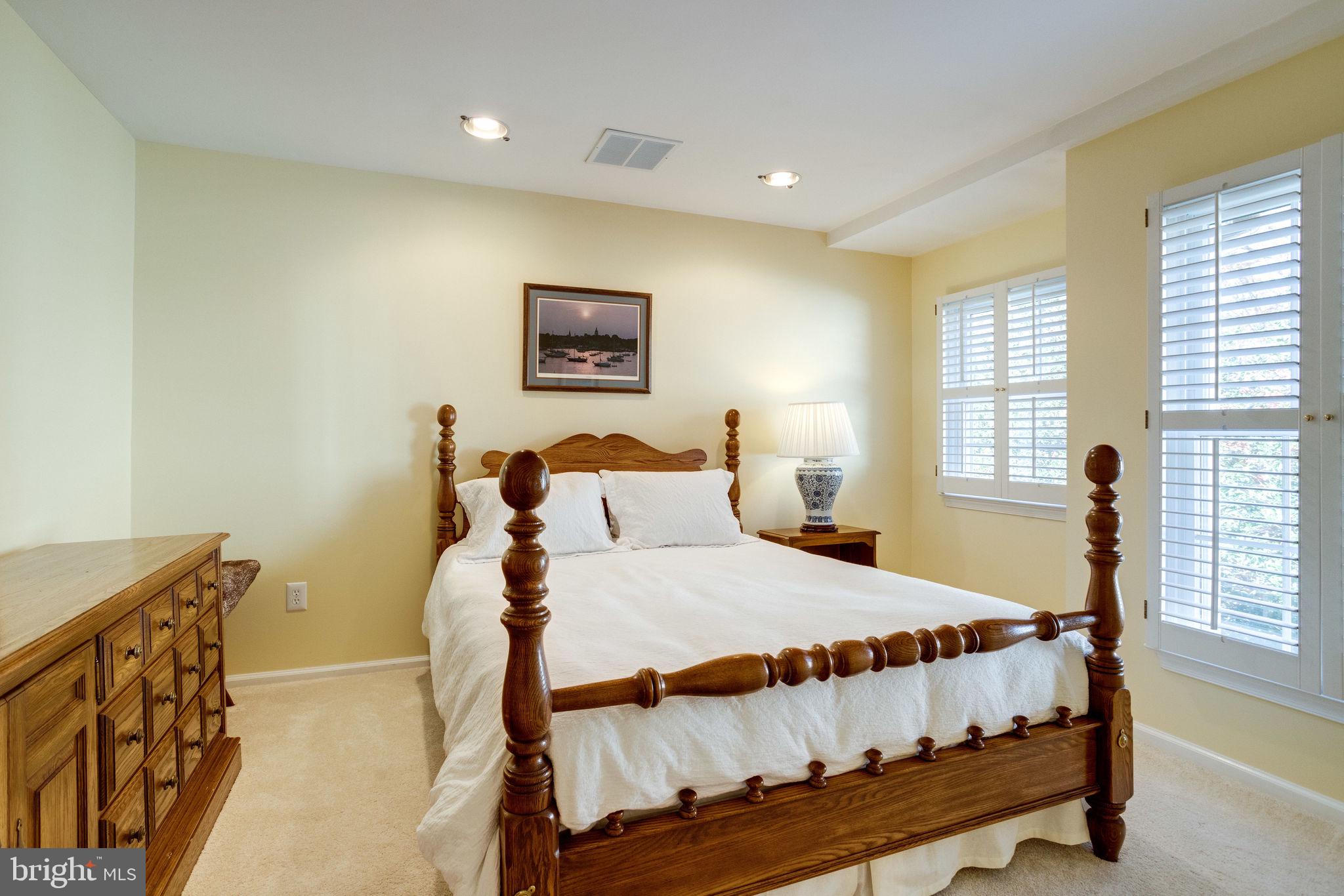 LANGLEY OAKS - Residential