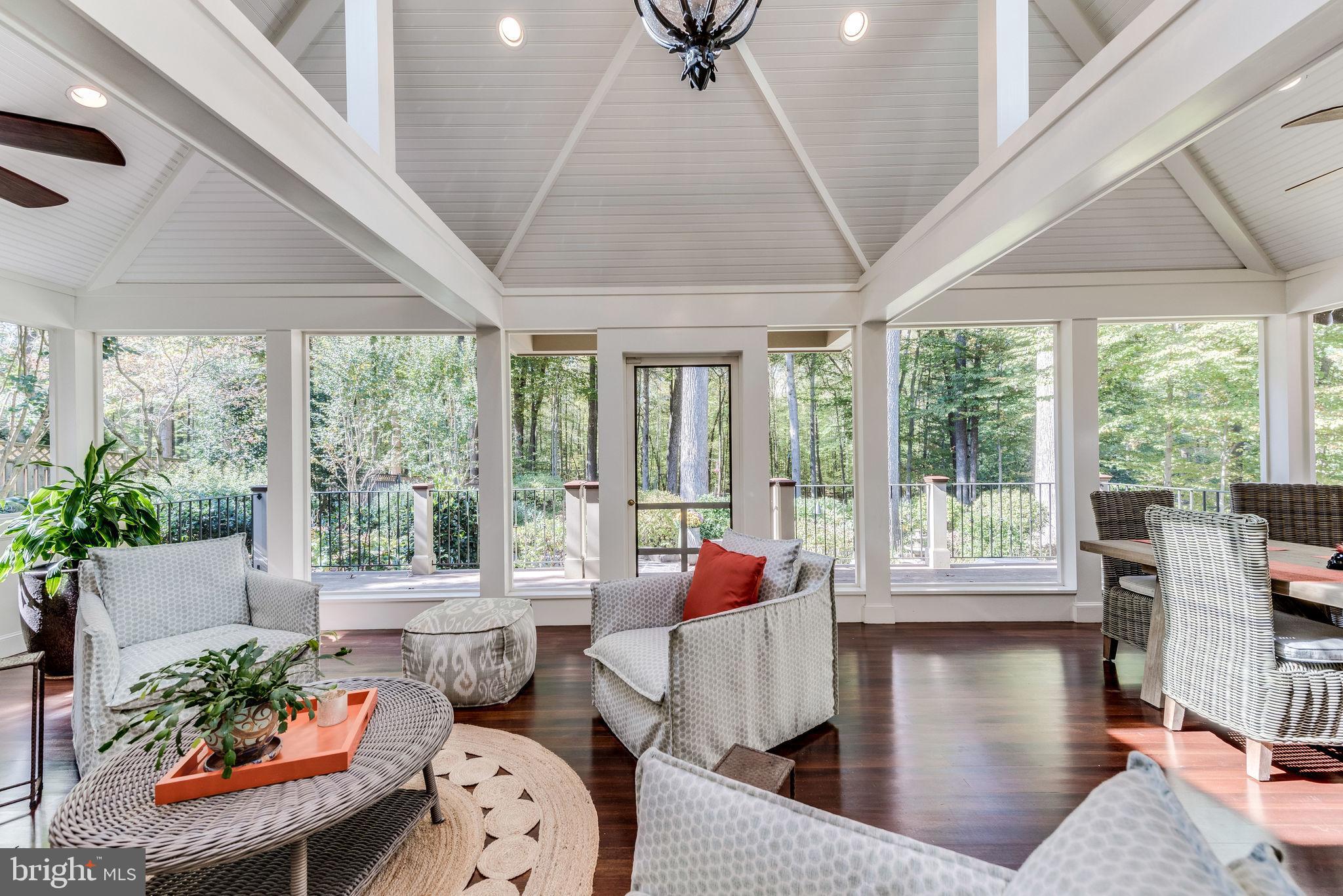 LANGLEY OAKS - Residential