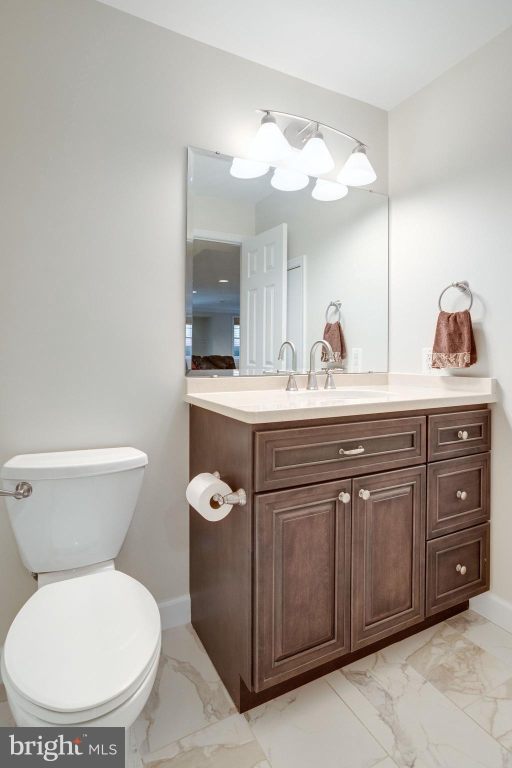 LANGLEY OAKS - Residential