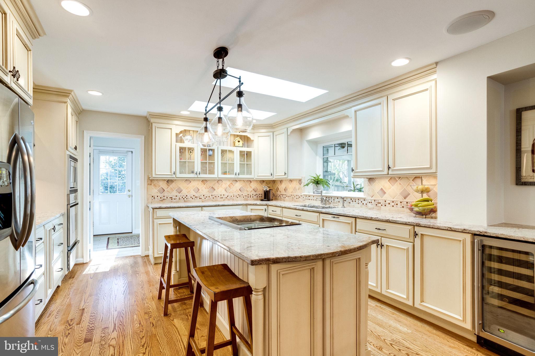 LANGLEY OAKS - Residential