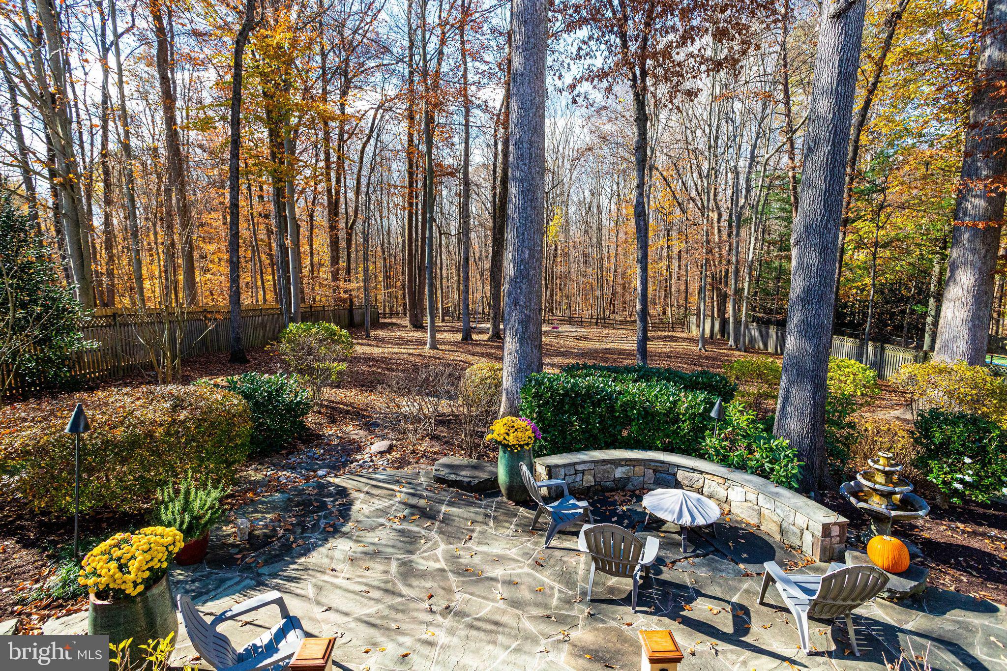 LANGLEY OAKS - Residential