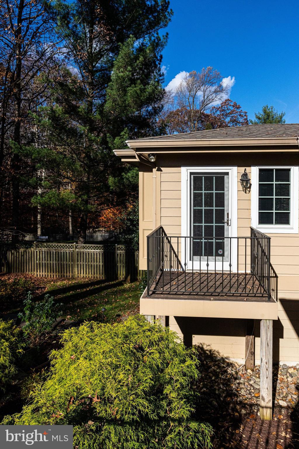 LANGLEY OAKS - Residential