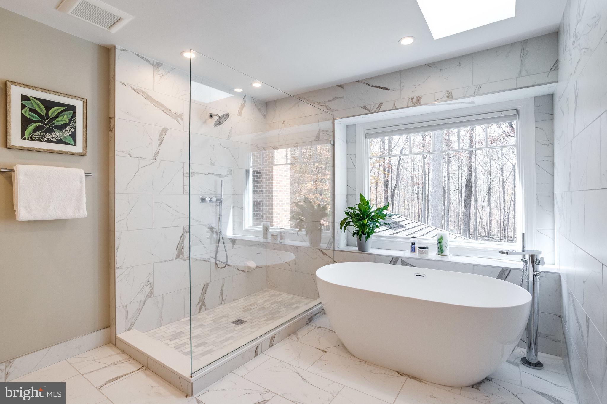 LANGLEY OAKS - Residential