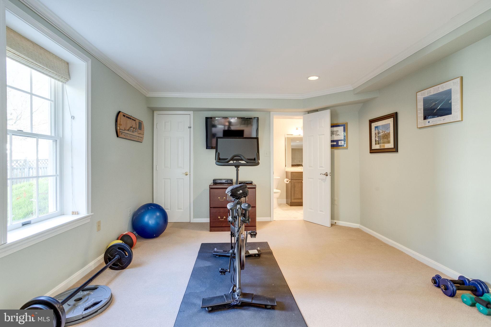 LANGLEY OAKS - Residential