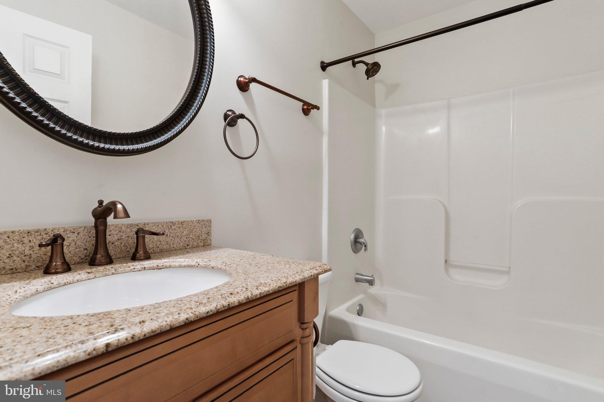 GREENFIELD - Residential Lease