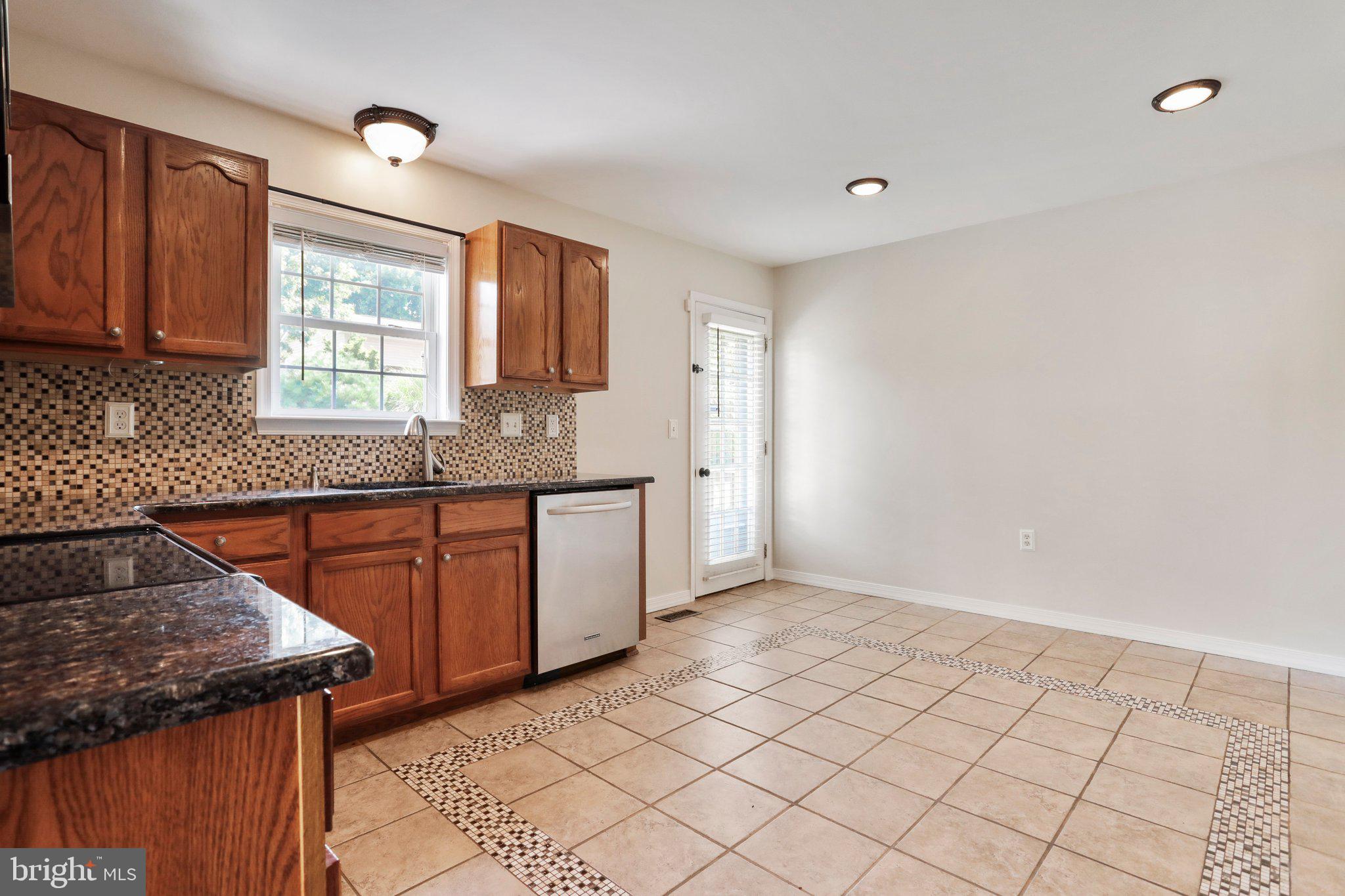 GREENFIELD - Residential Lease