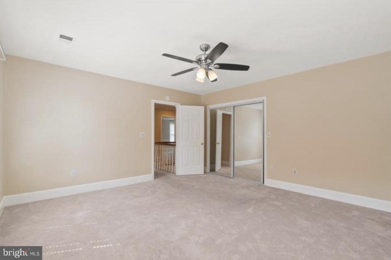 QUEEN ANNE KNOLLS - Residential