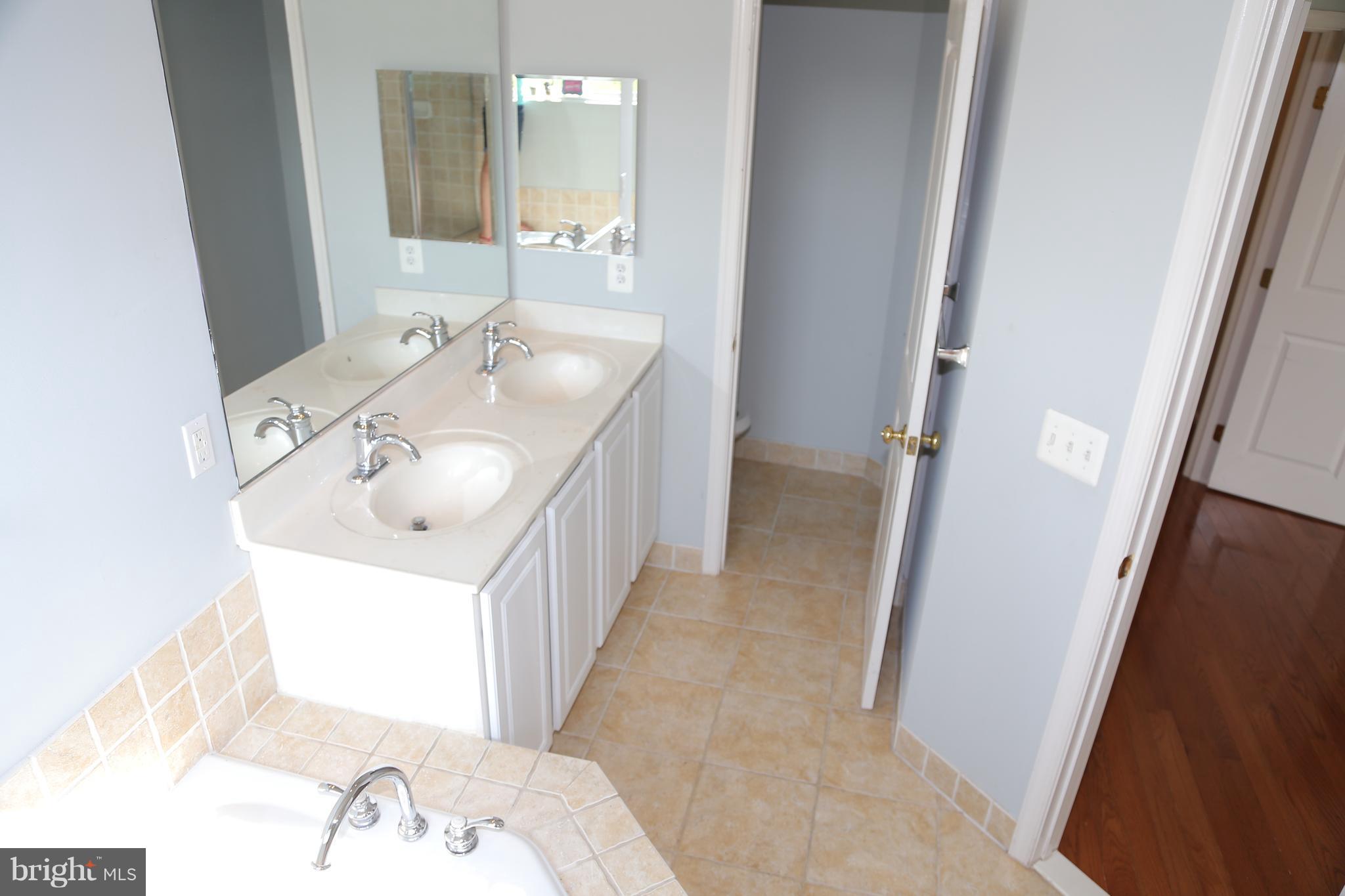 PEMBROOKE - Residential Lease