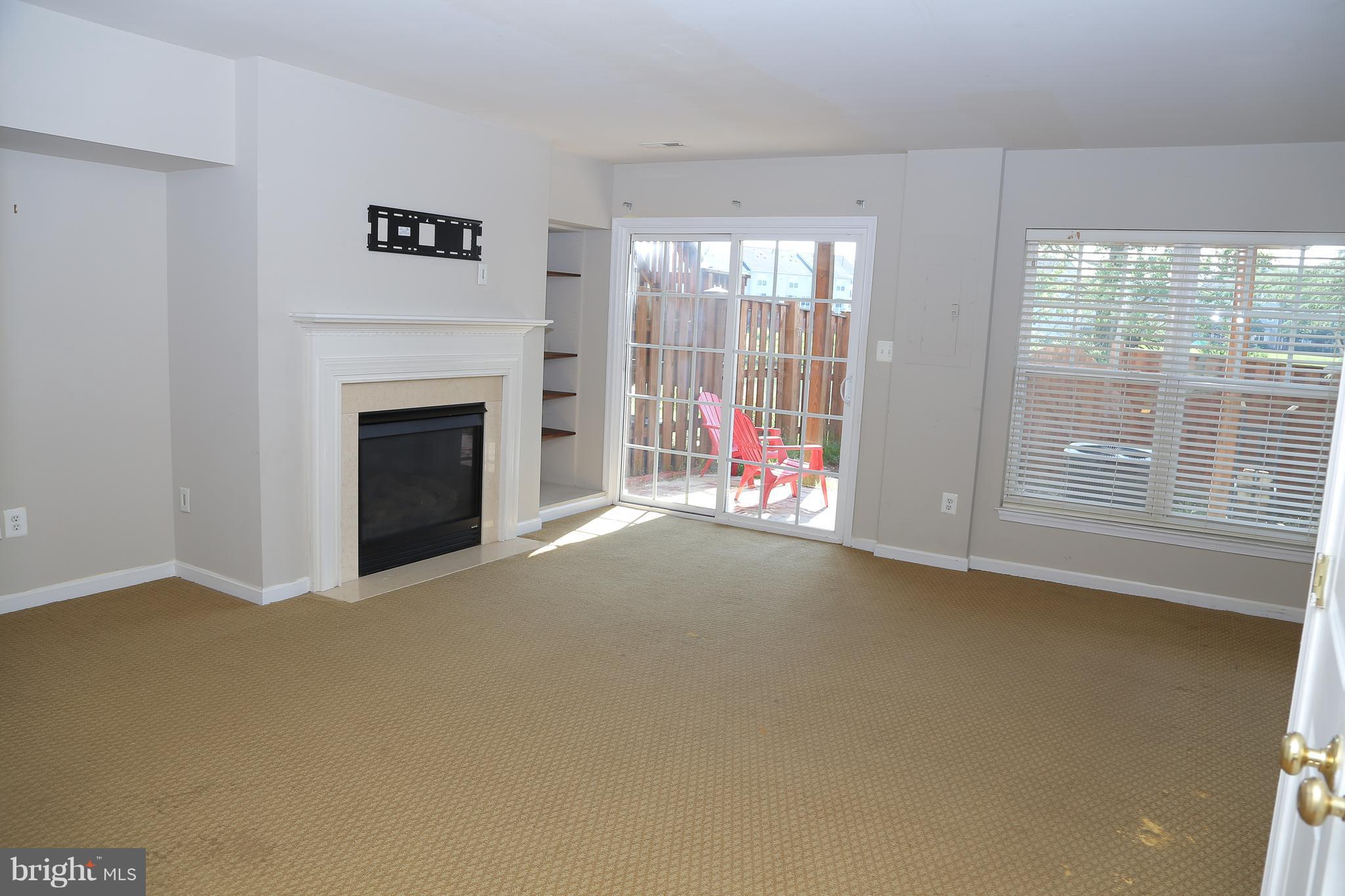 PEMBROOKE - Residential Lease