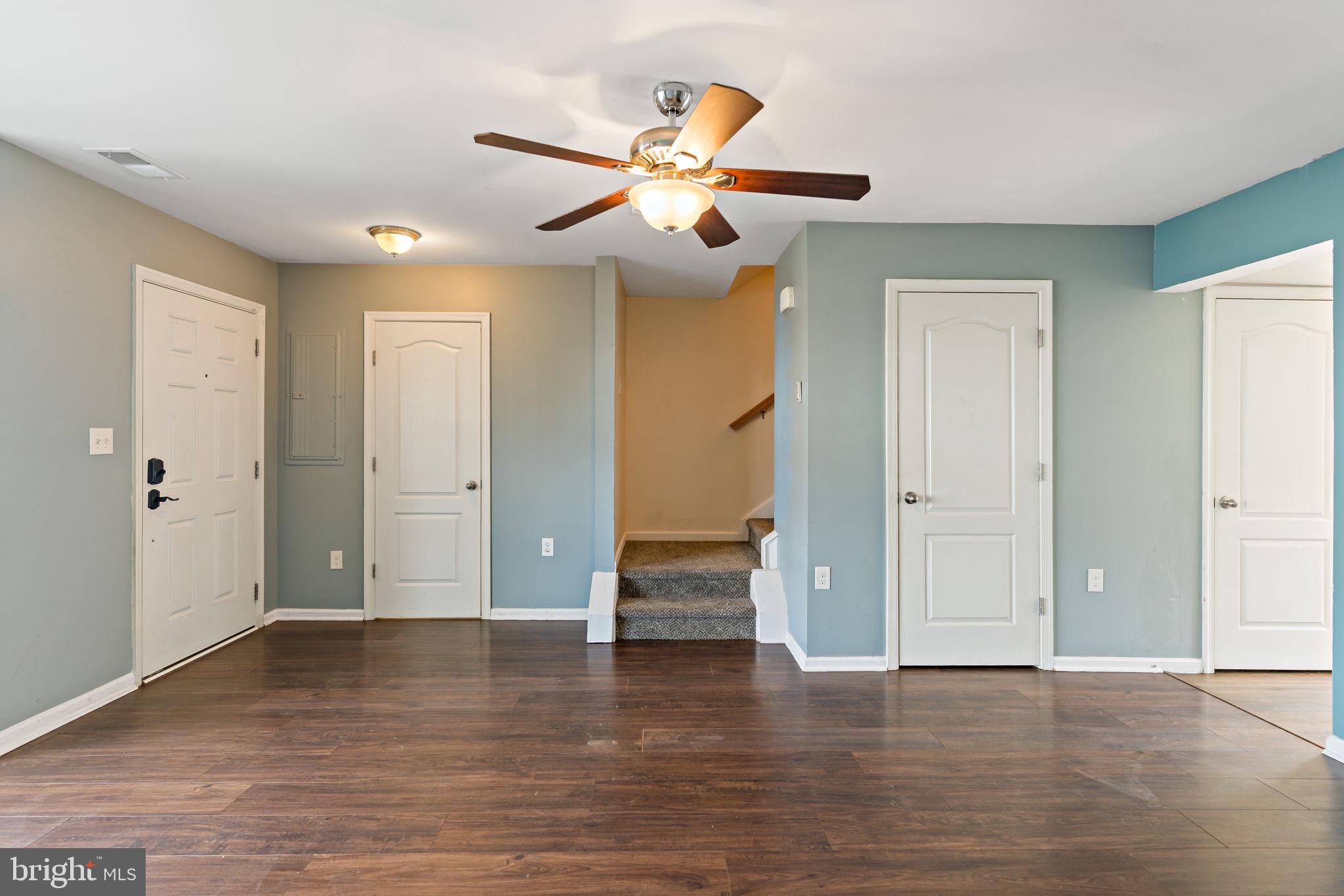 MANOR PARK - Residential