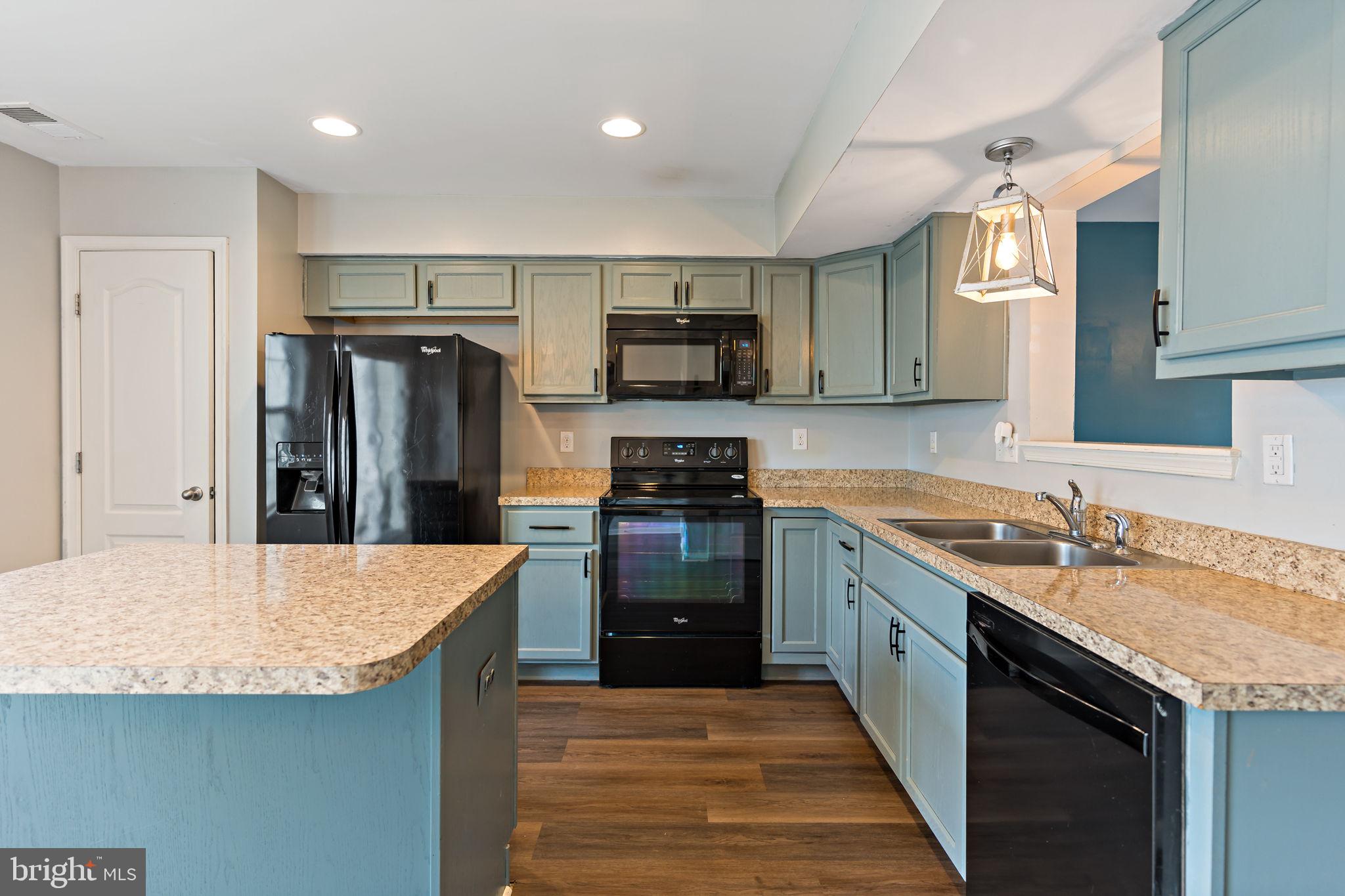 MANOR PARK - Residential