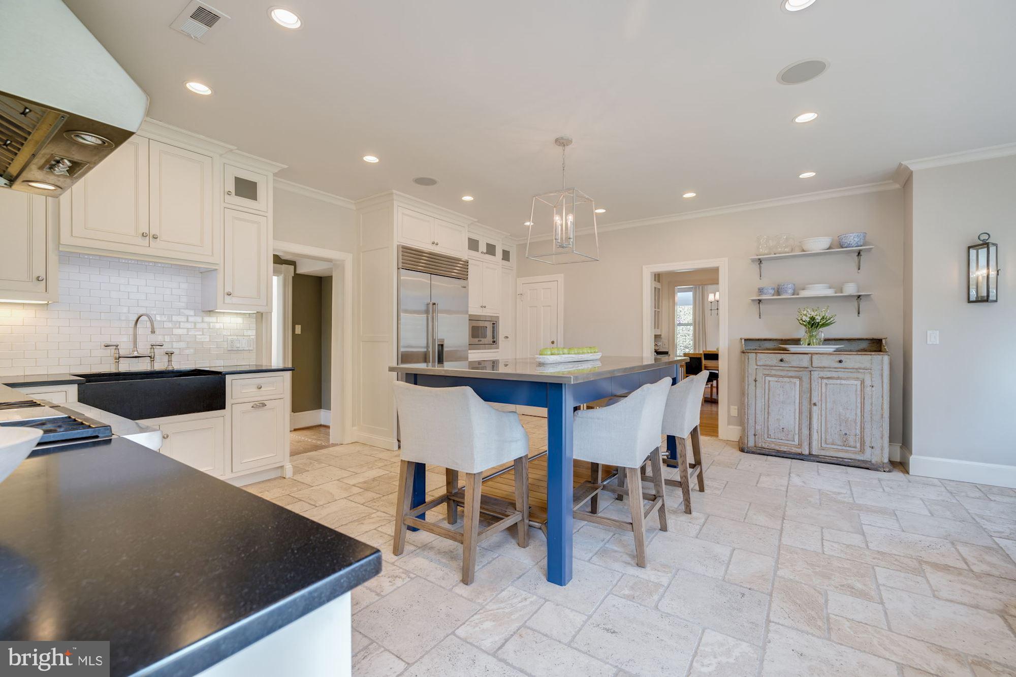 SOMERSET - Residential