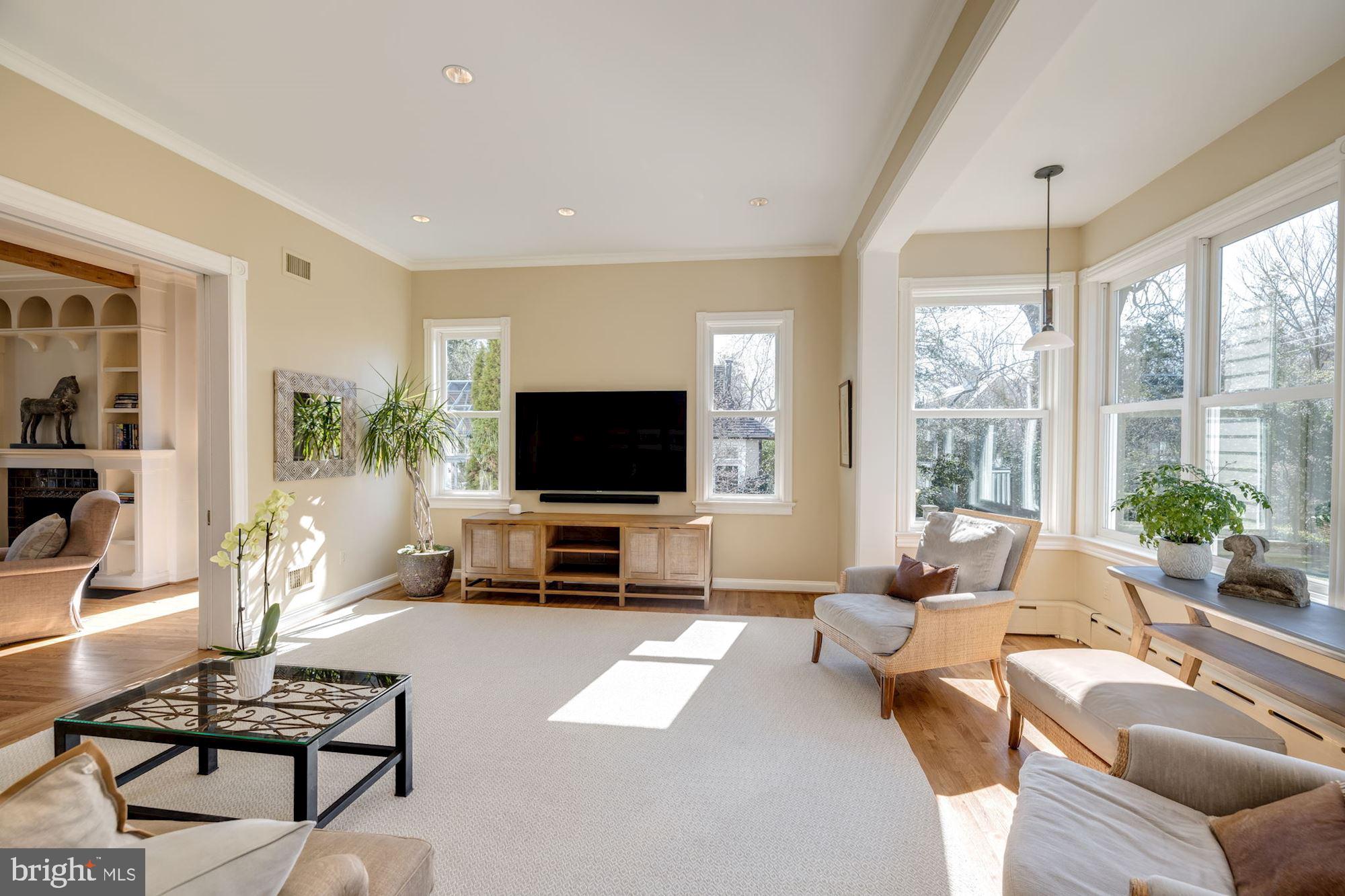 SOMERSET - Residential