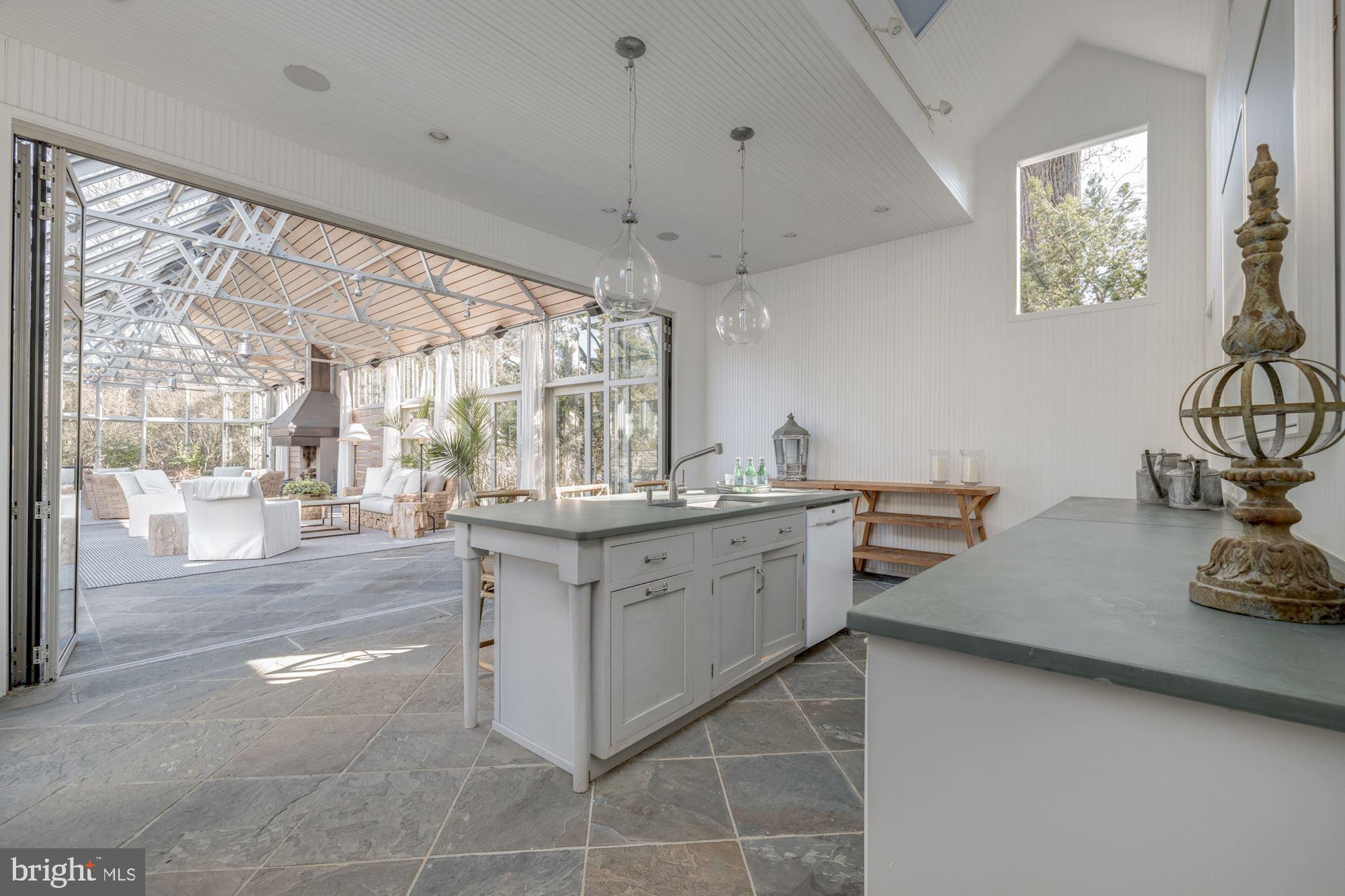 SOMERSET - Residential