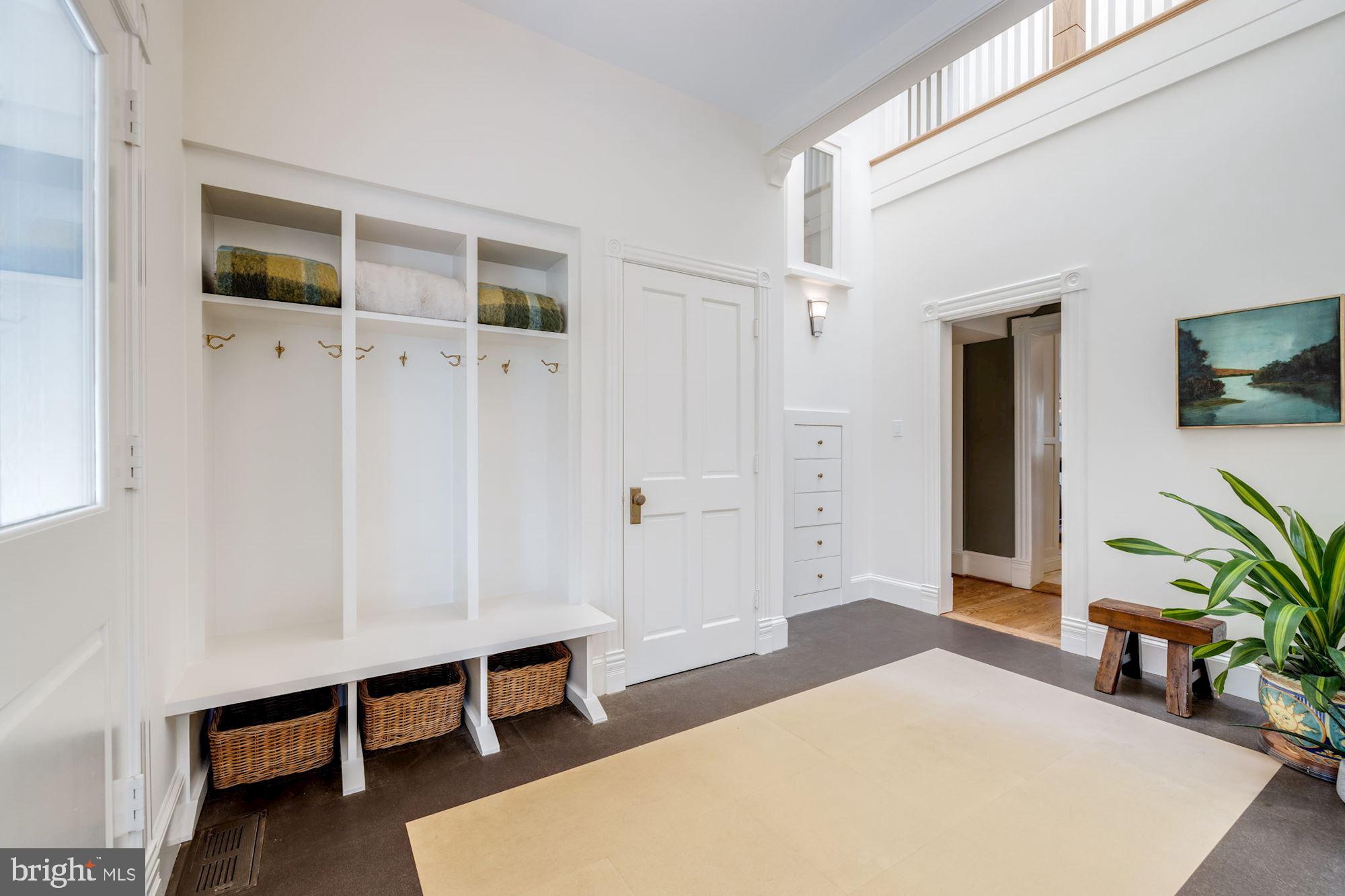 SOMERSET - Residential