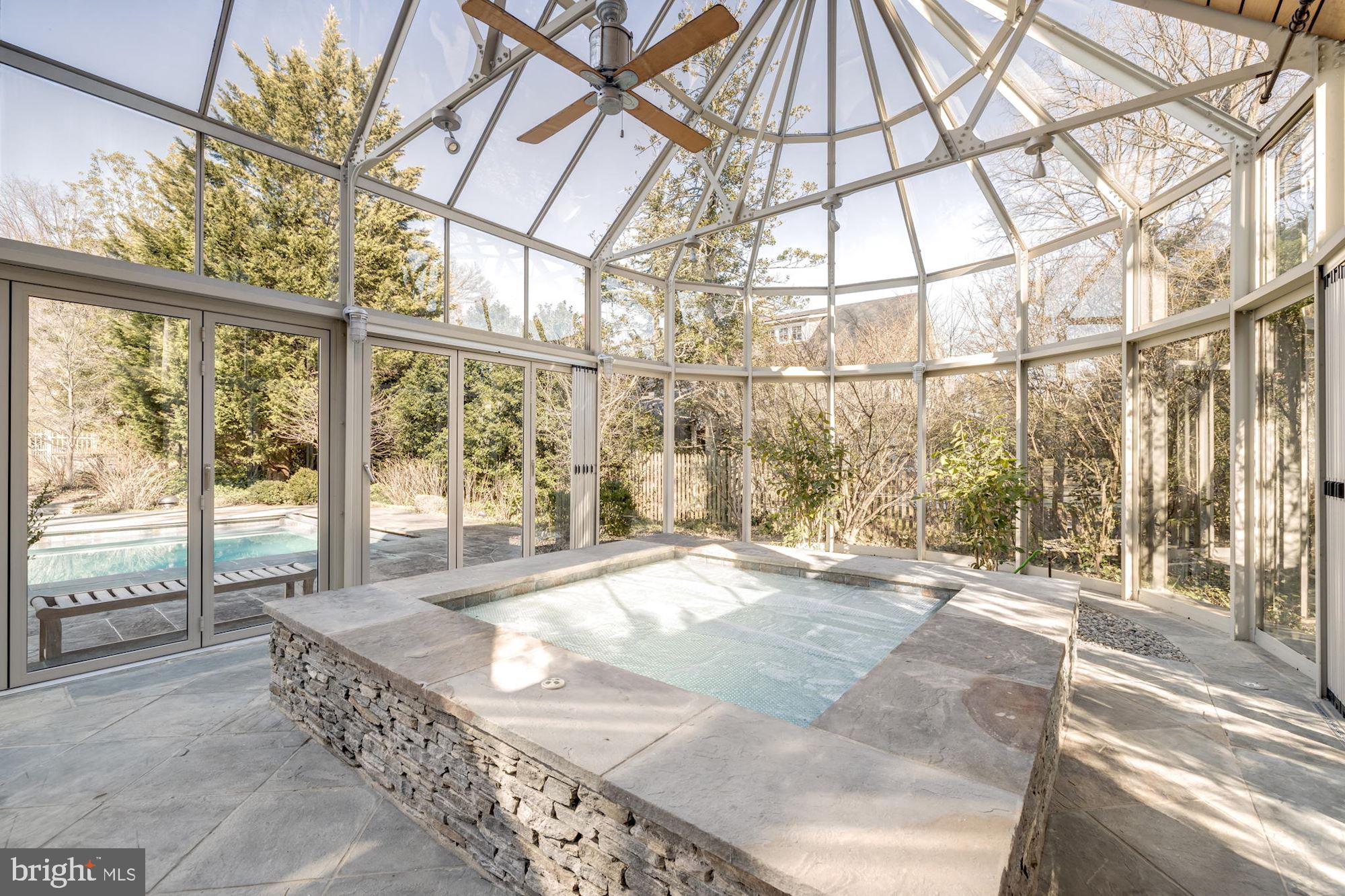 SOMERSET - Residential