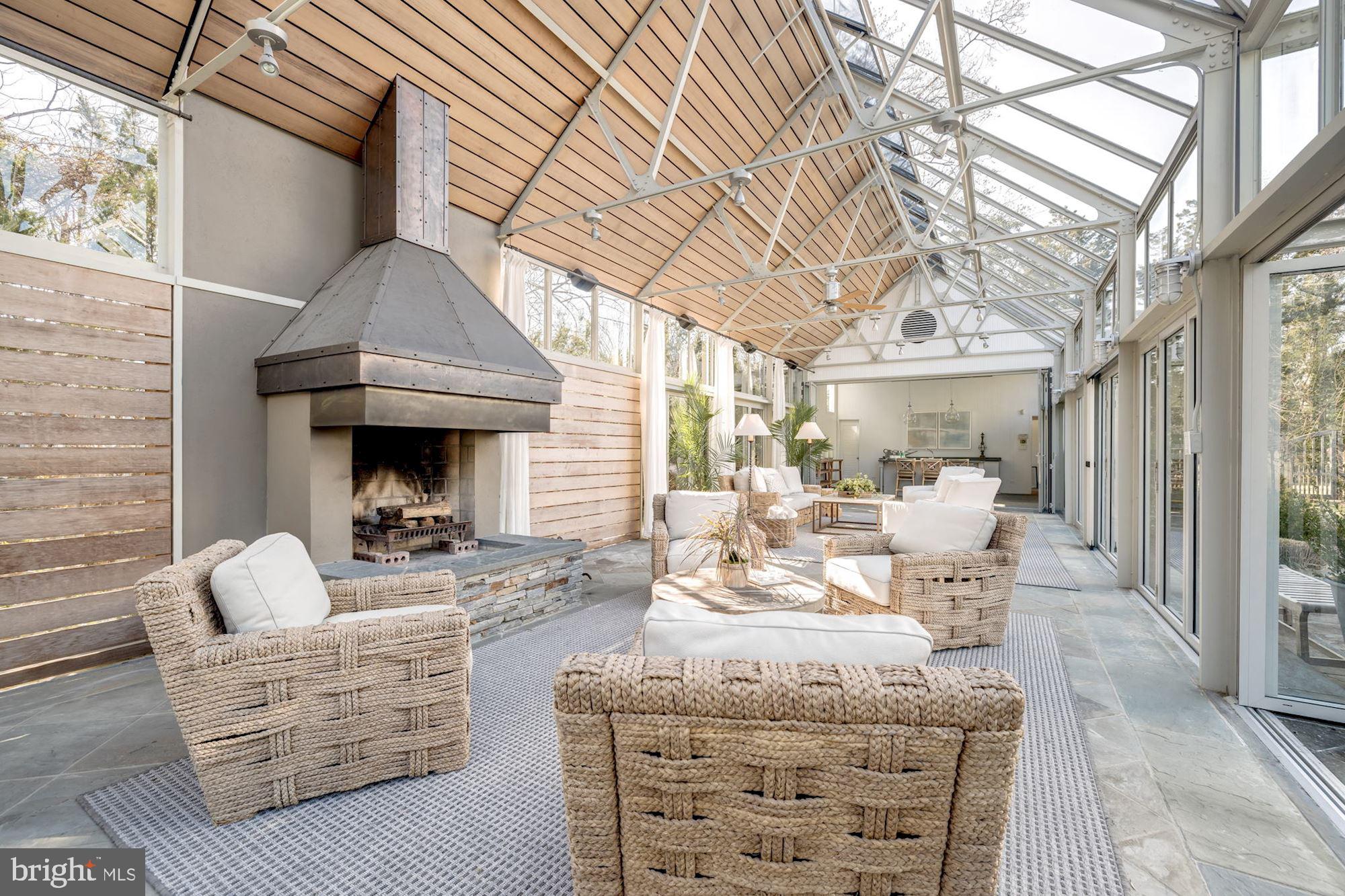 SOMERSET - Residential