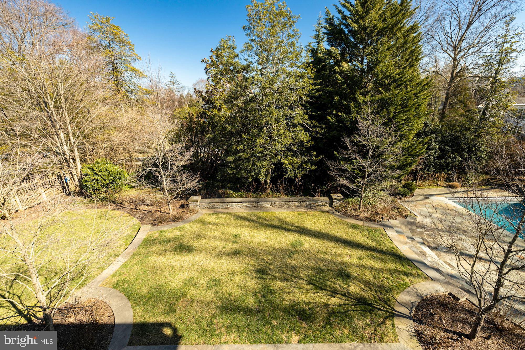 SOMERSET - Residential