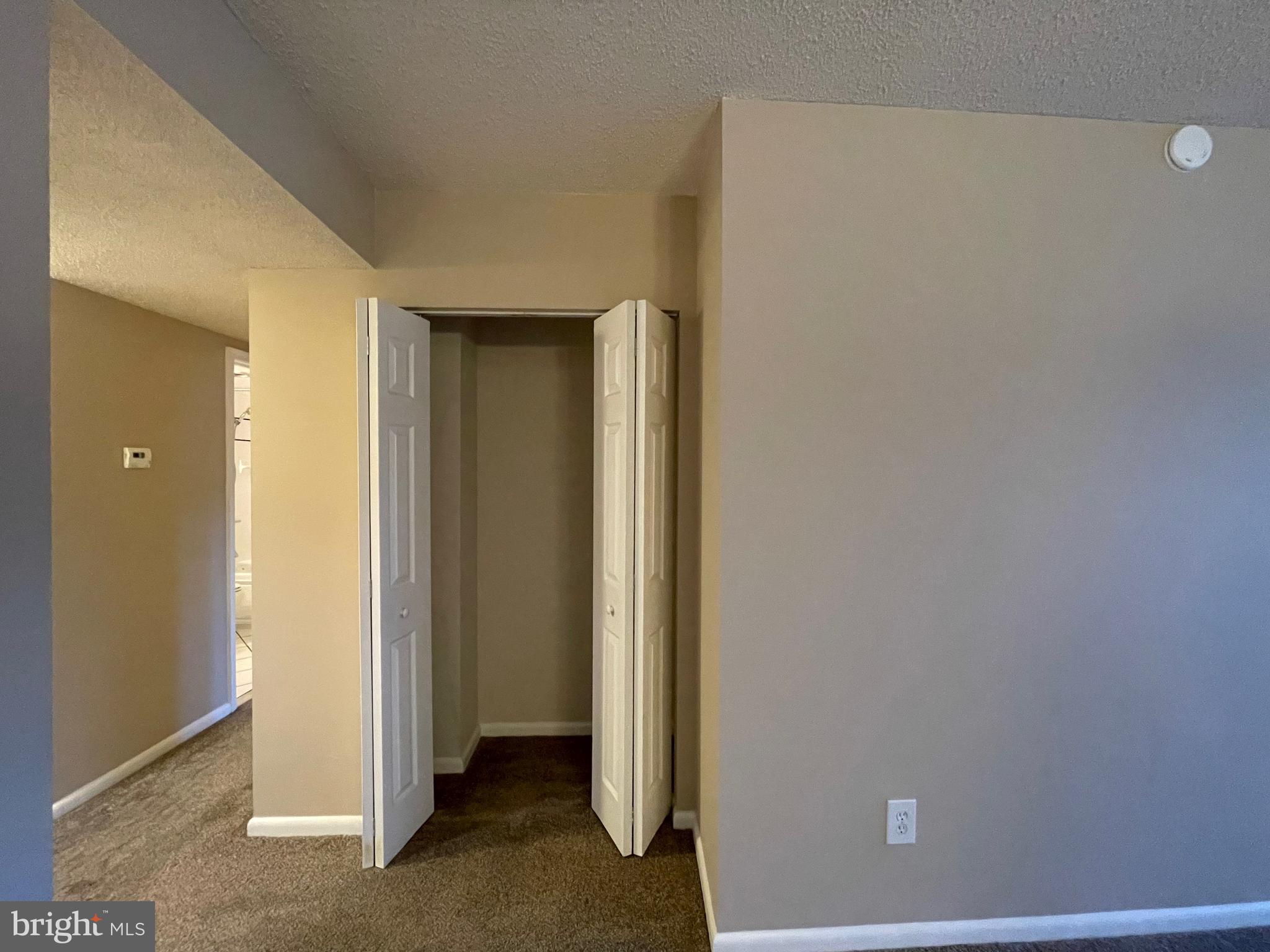 OLYMPUS CONDOMINIUM - Residential Lease