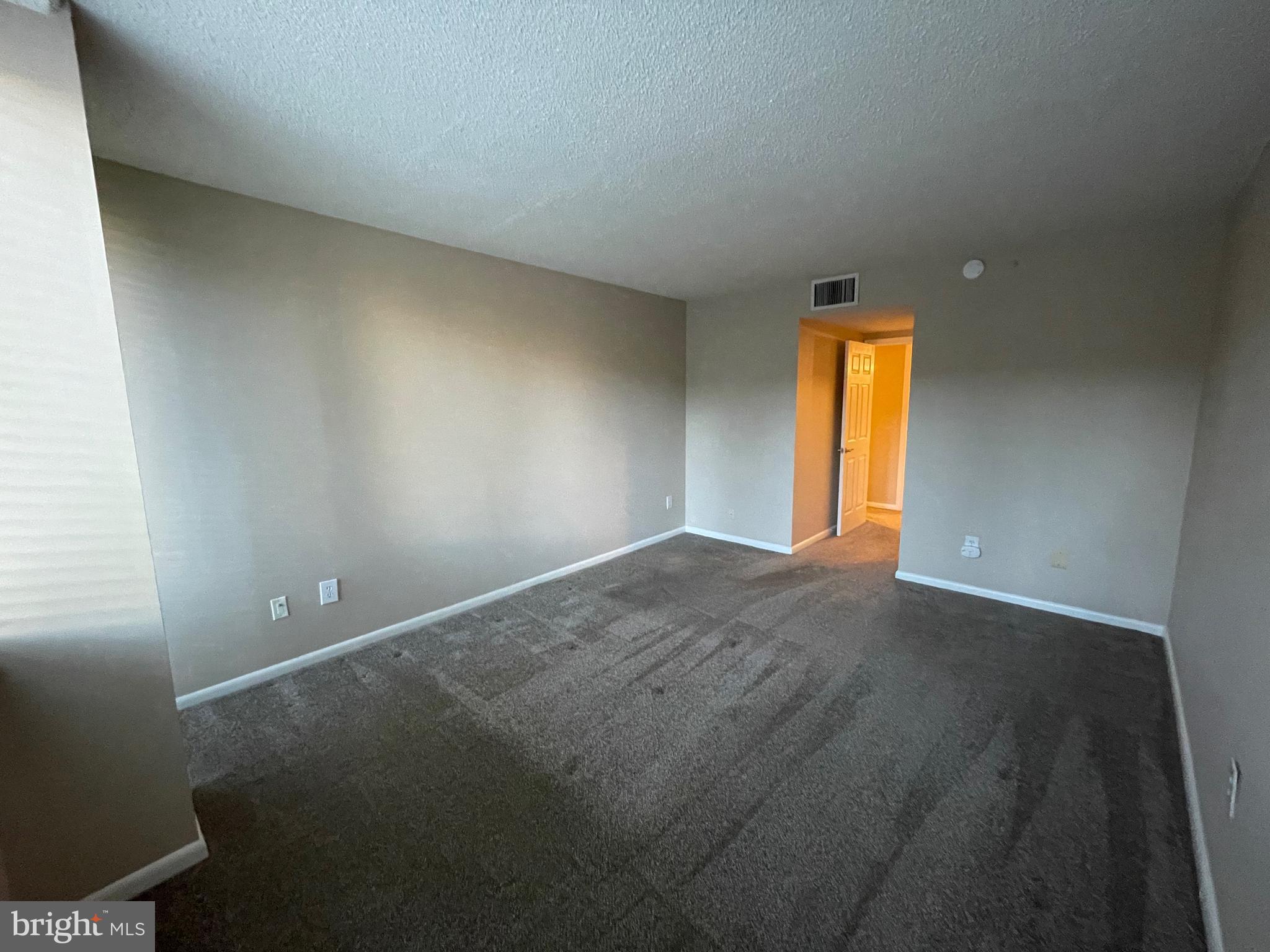 OLYMPUS CONDOMINIUM - Residential Lease