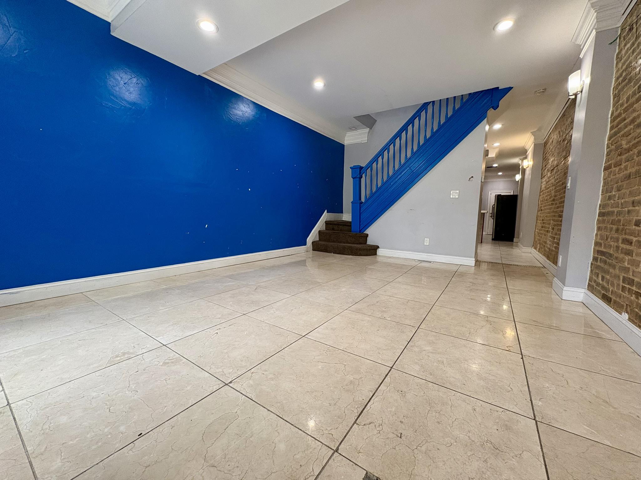 8 S PAYSON STREET