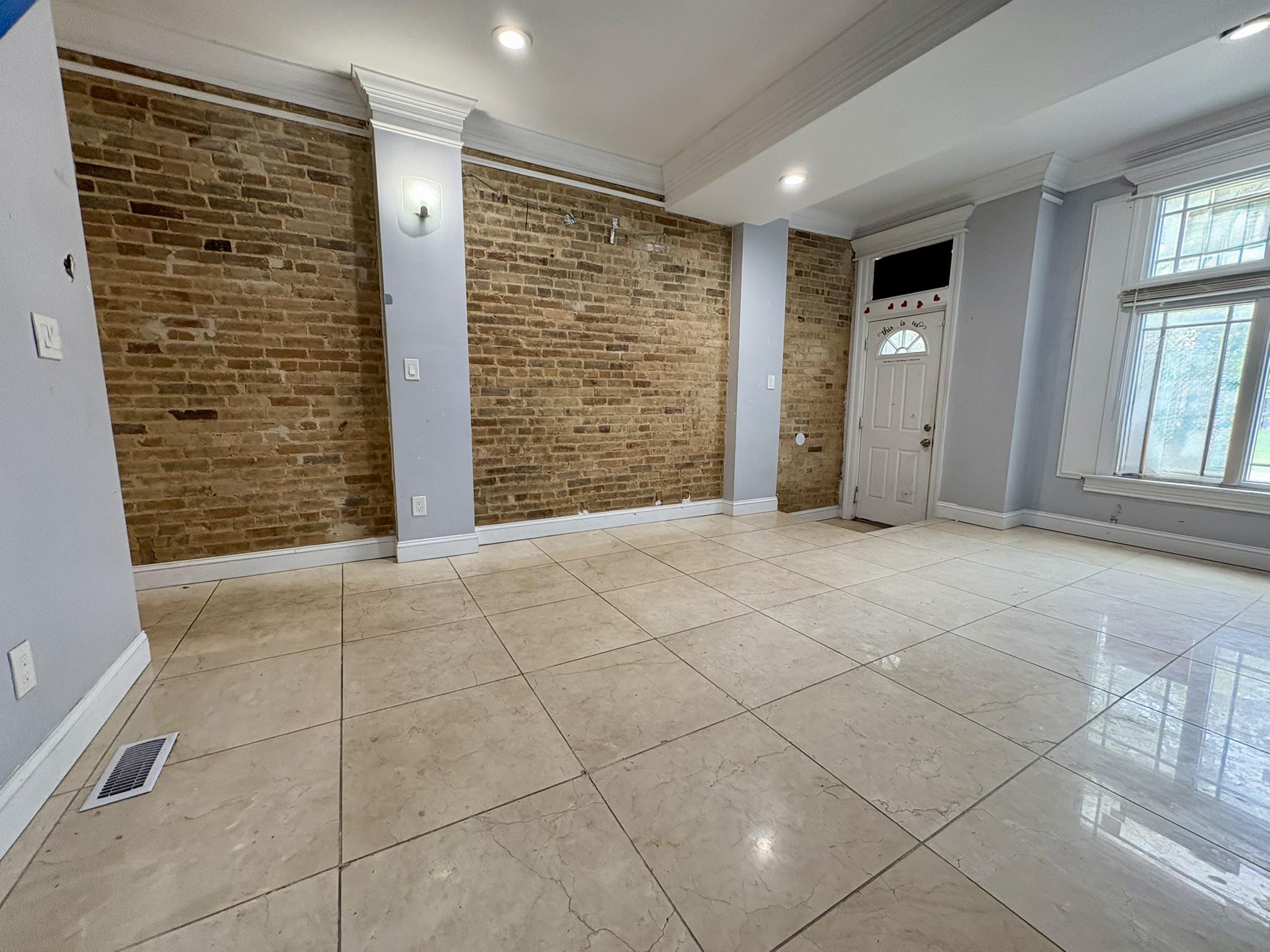 8 S PAYSON STREET