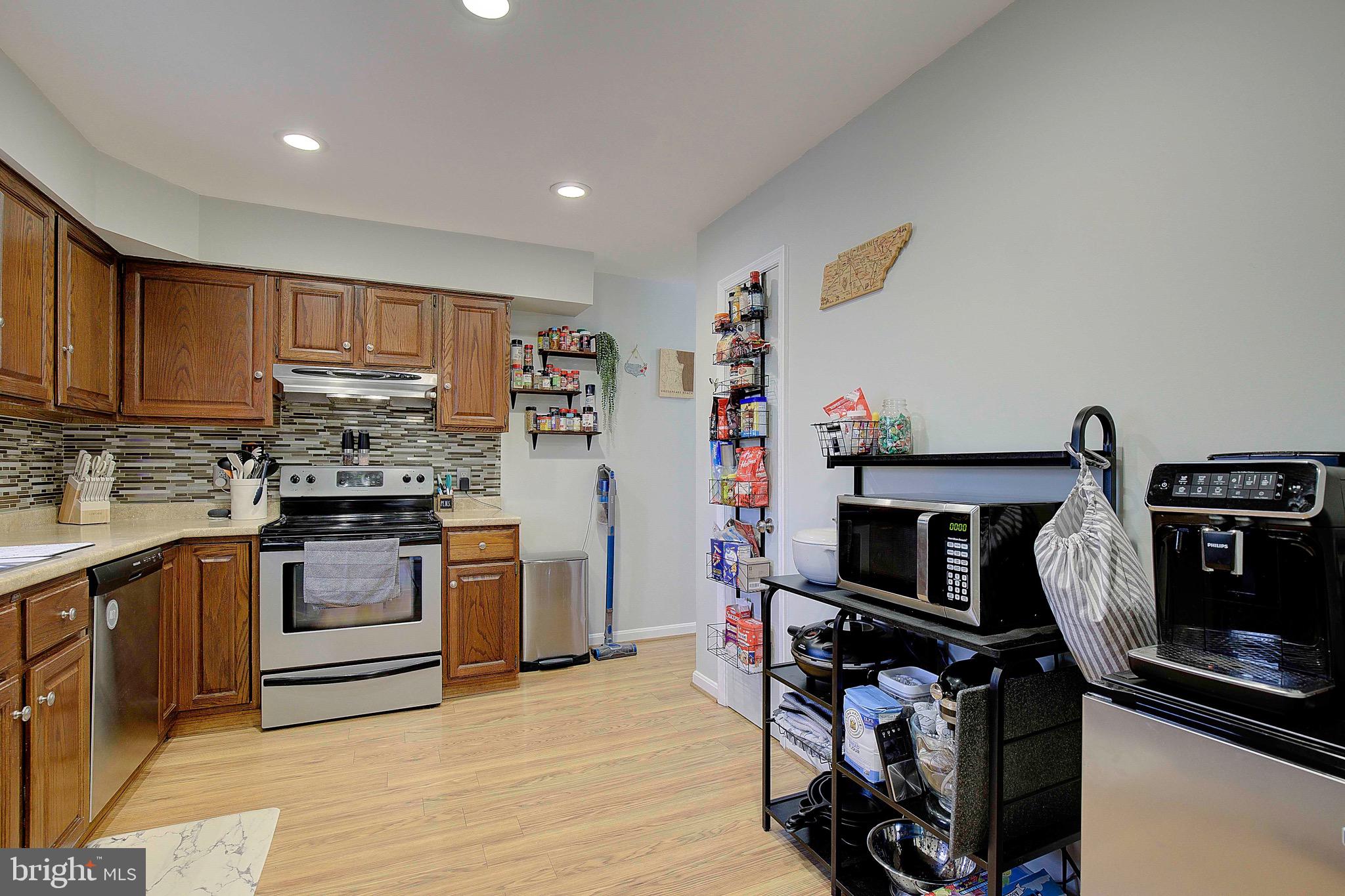 BROOKESIDE - Residential