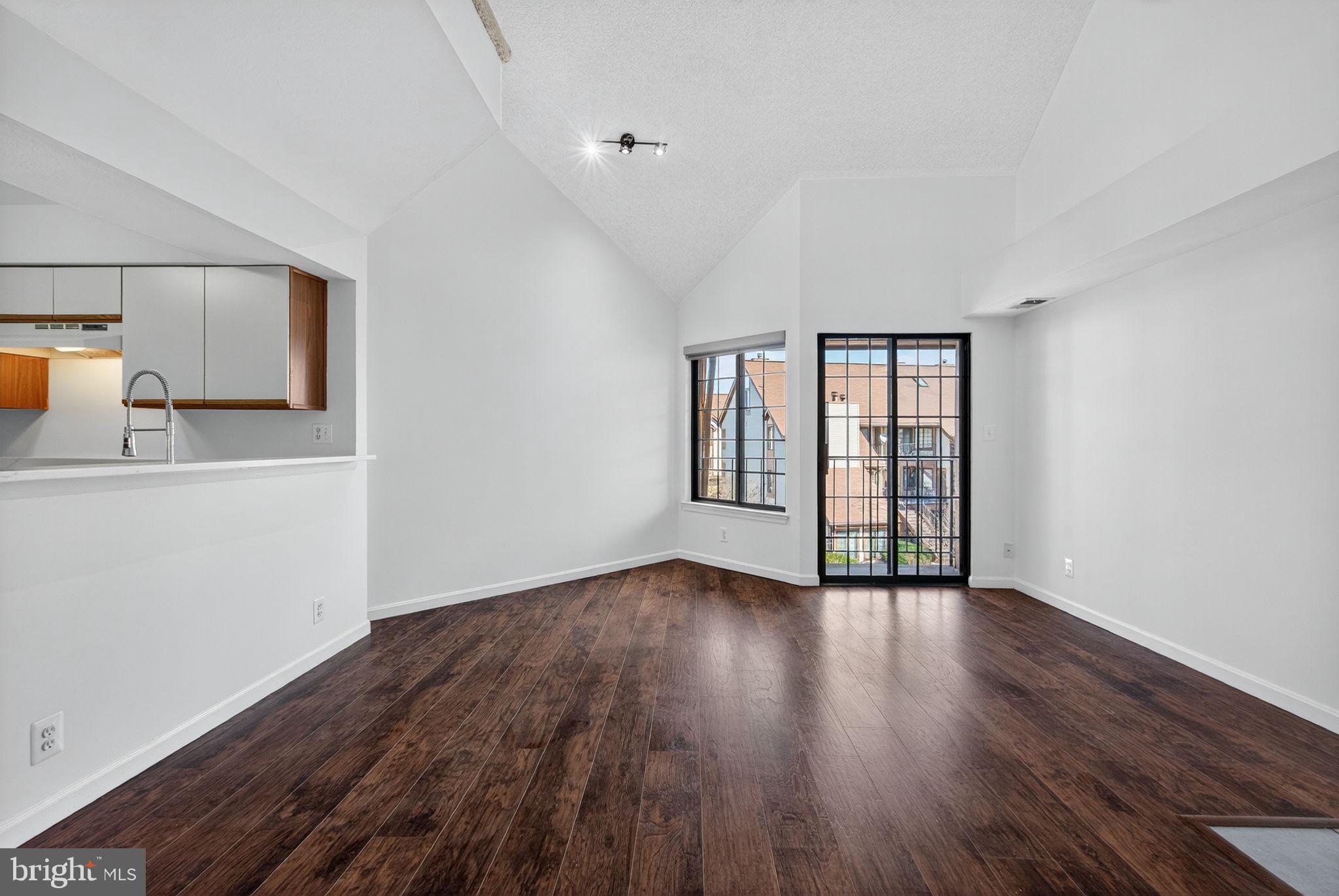 6017 CURTIER DRIVE F F