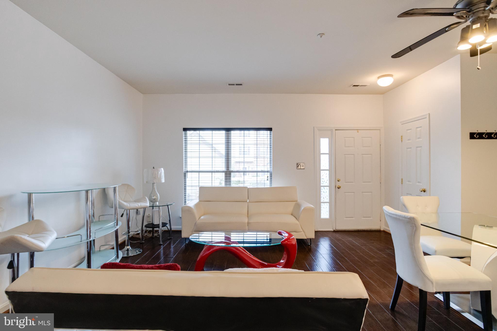 SEVEN OAKS - Residential