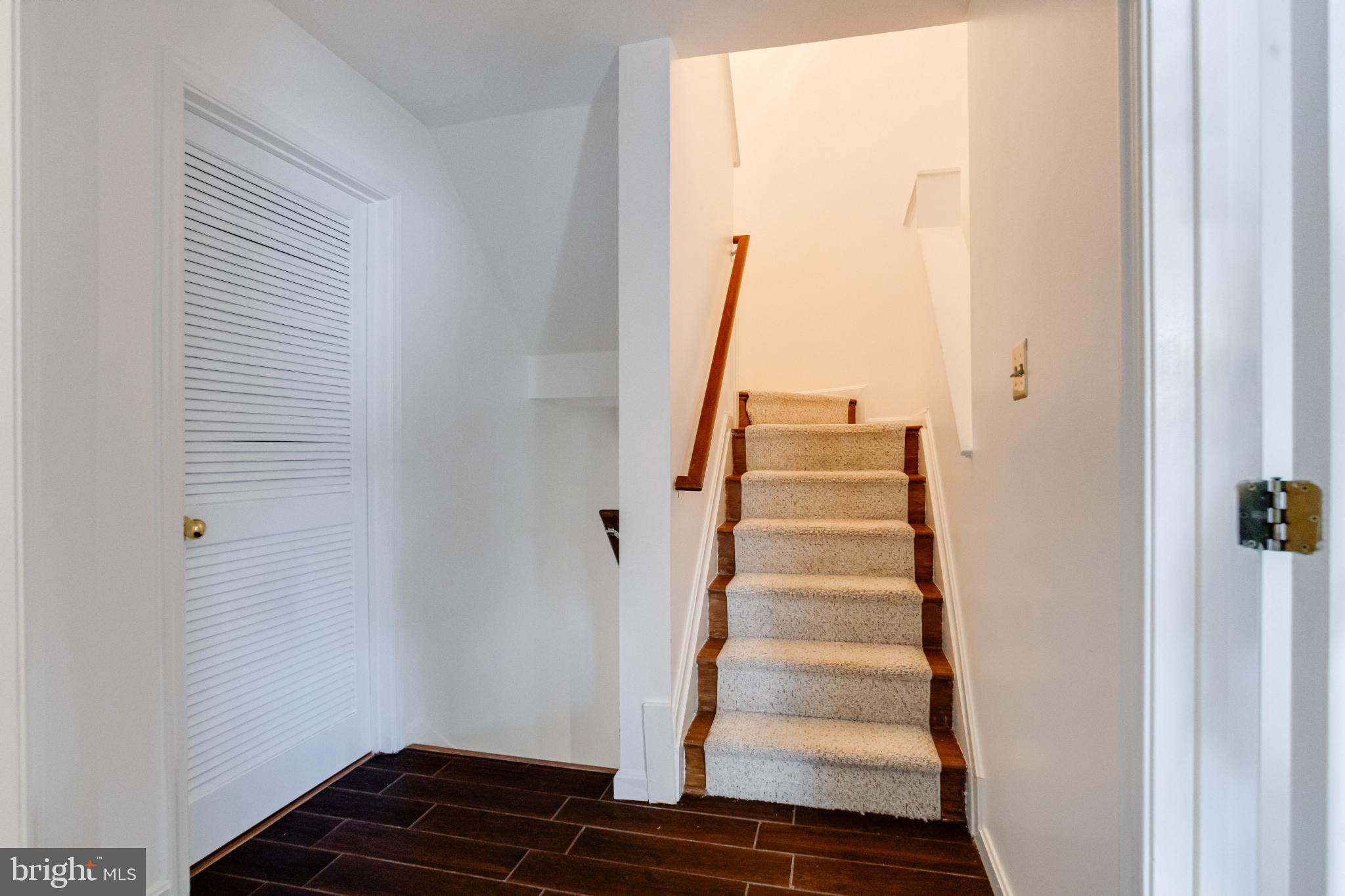 SEVEN OAKS - Residential