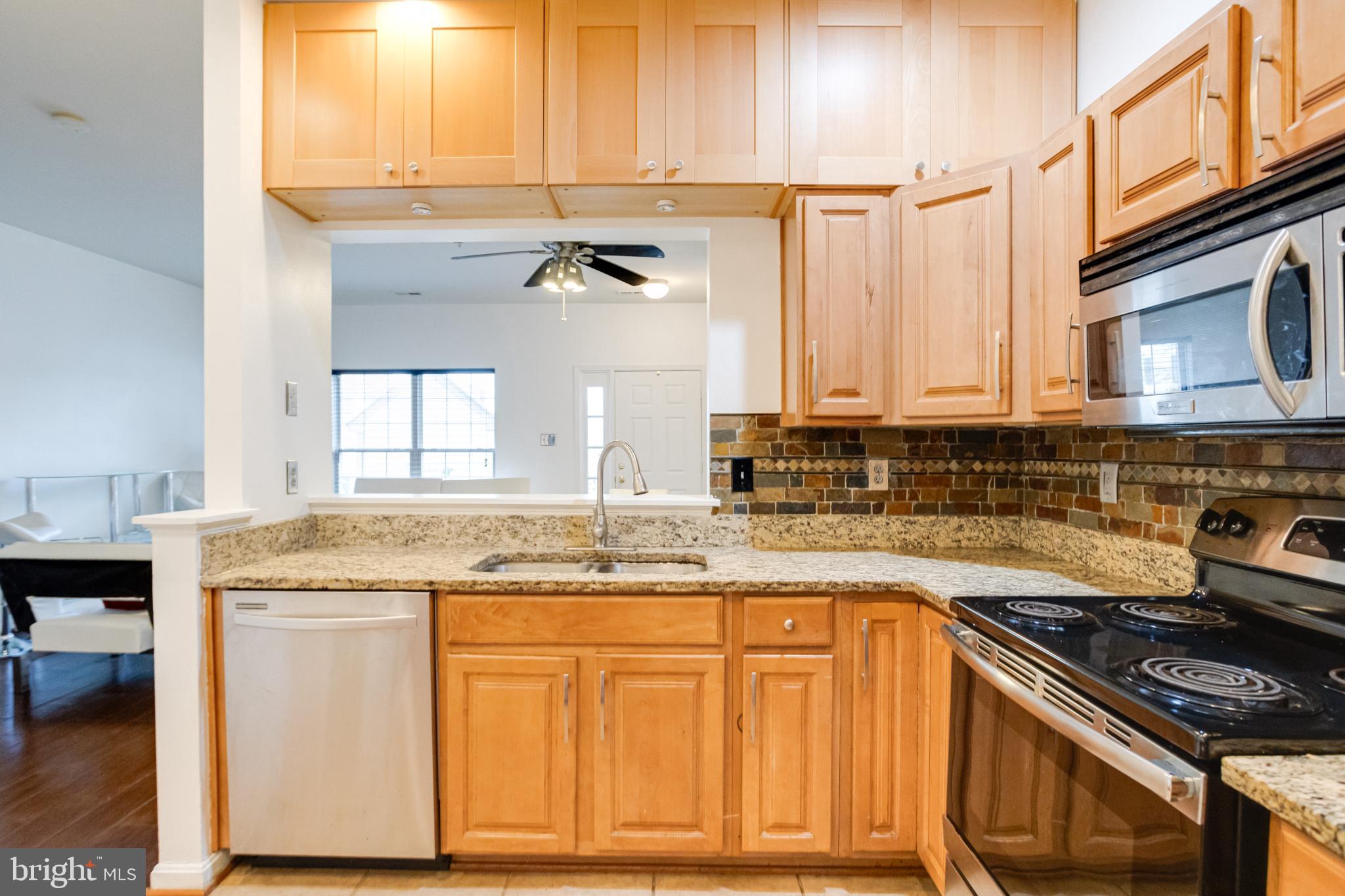 SEVEN OAKS - Residential