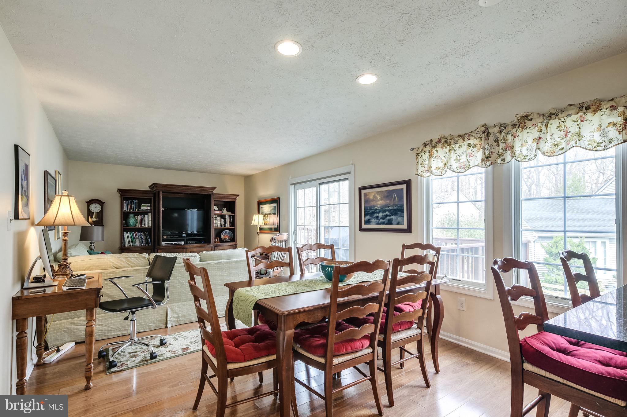 KINGS GRANT - Residential