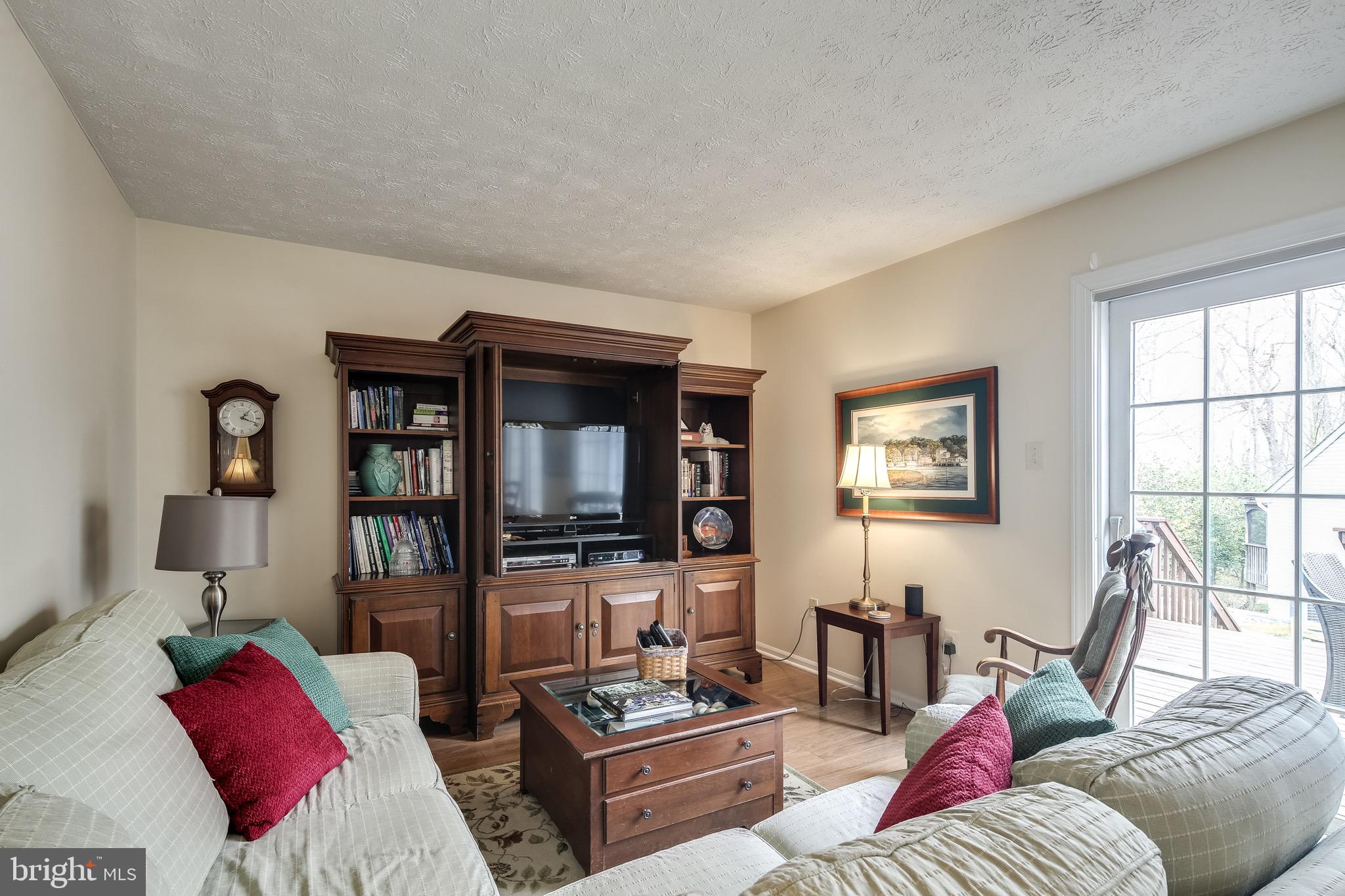 KINGS GRANT - Residential