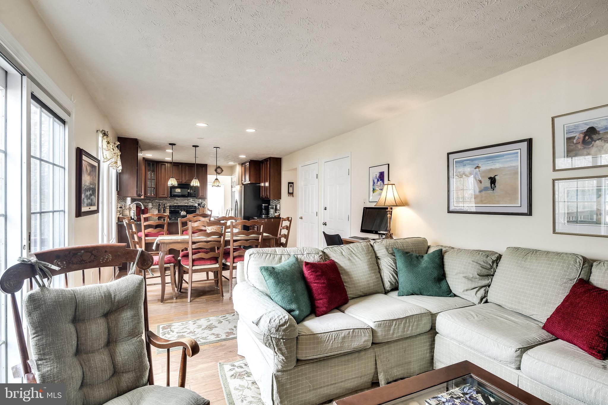 KINGS GRANT - Residential