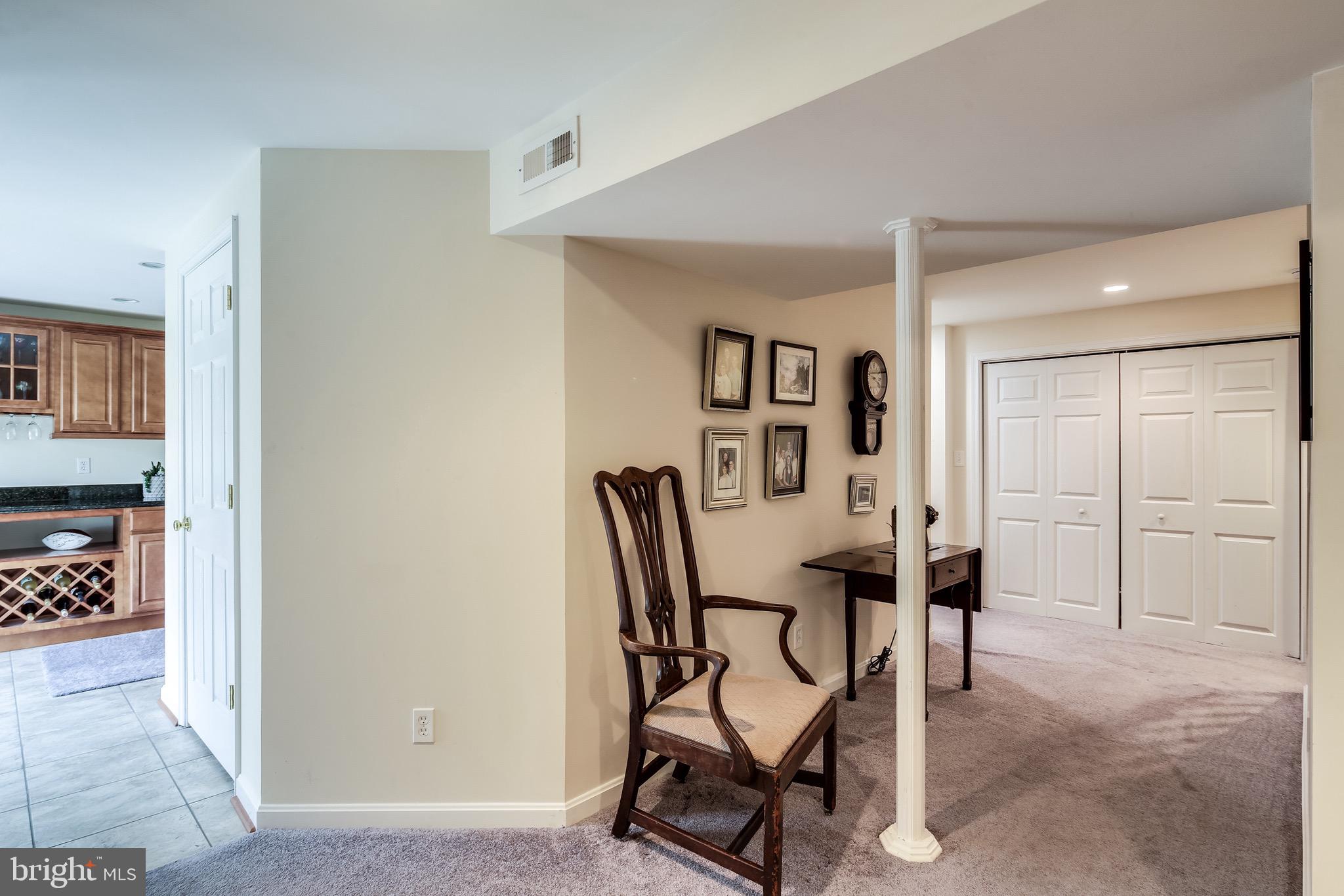 KINGS GRANT - Residential