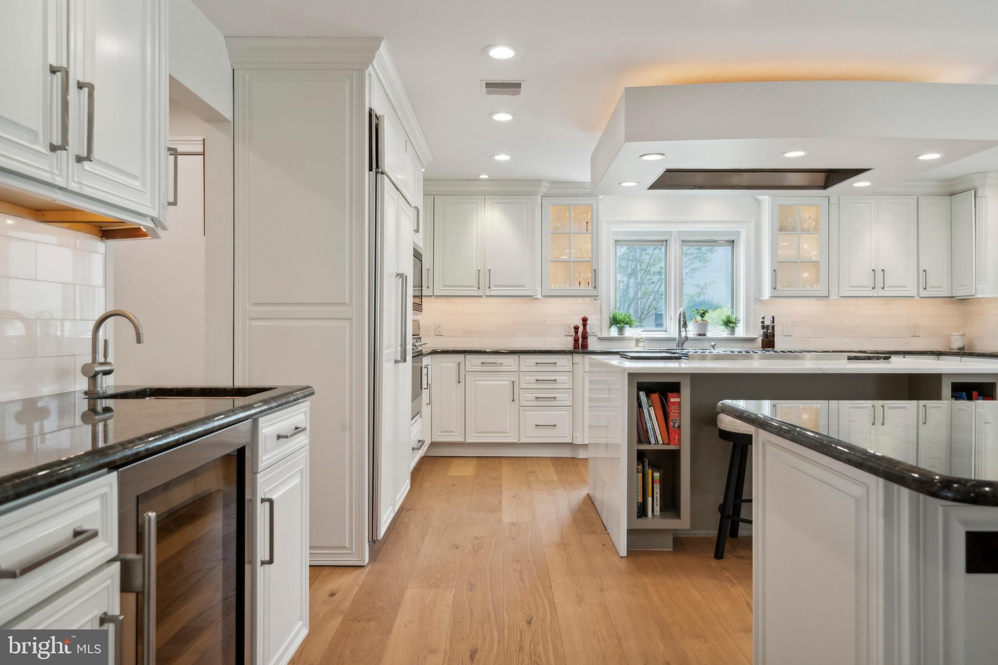 LONG LANE FARMS 3 - Residential