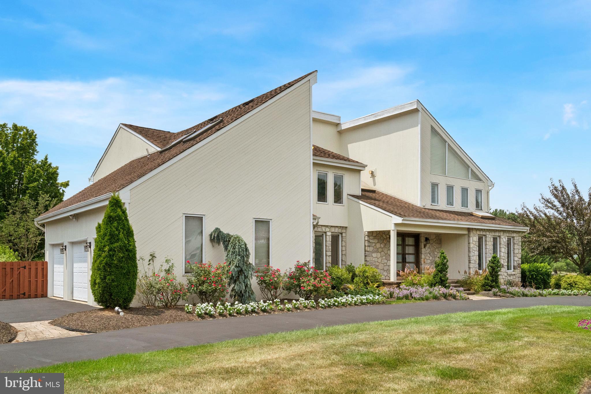 LONG LANE FARMS 3 - Residential