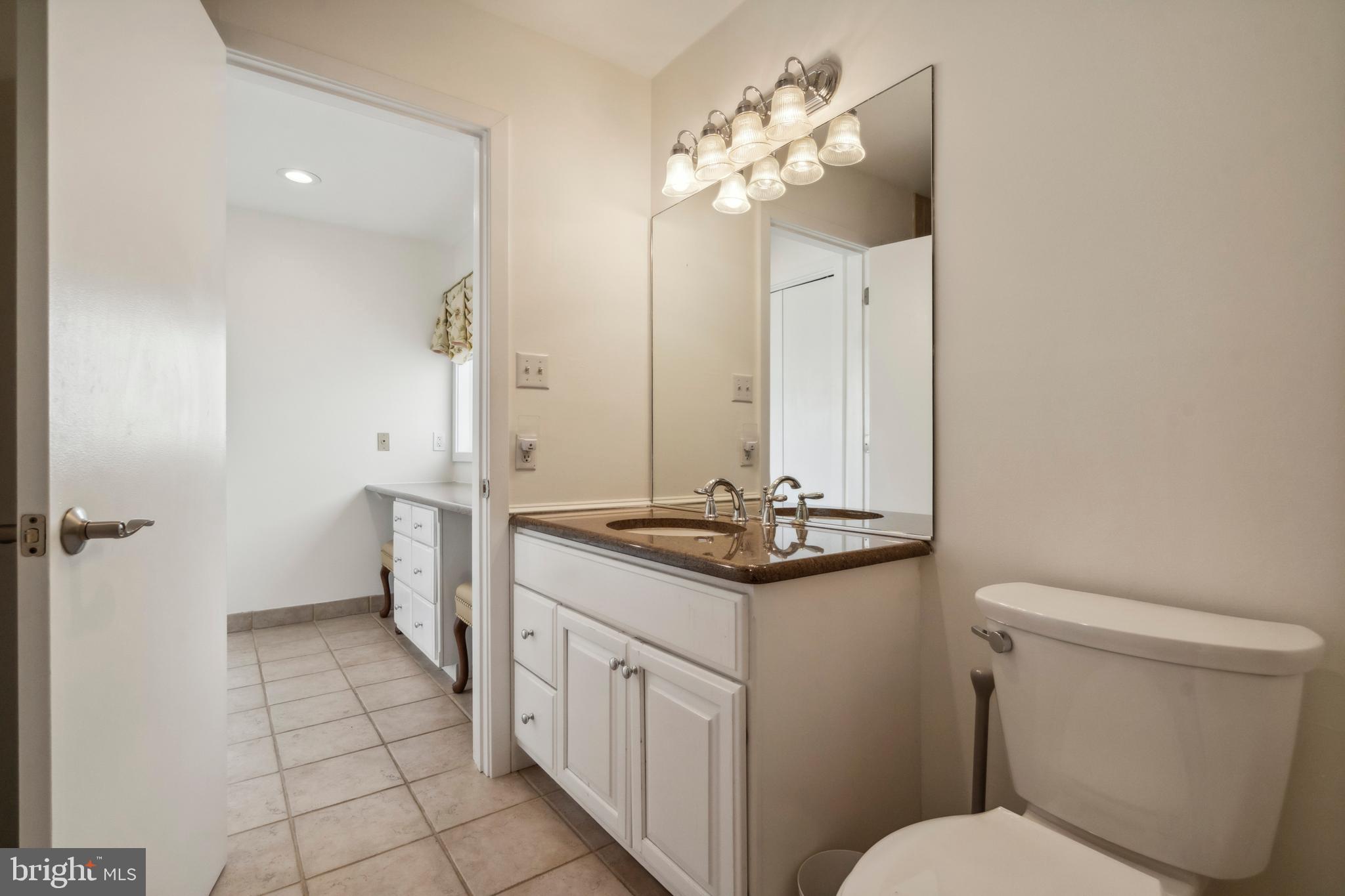 LONG LANE FARMS 3 - Residential