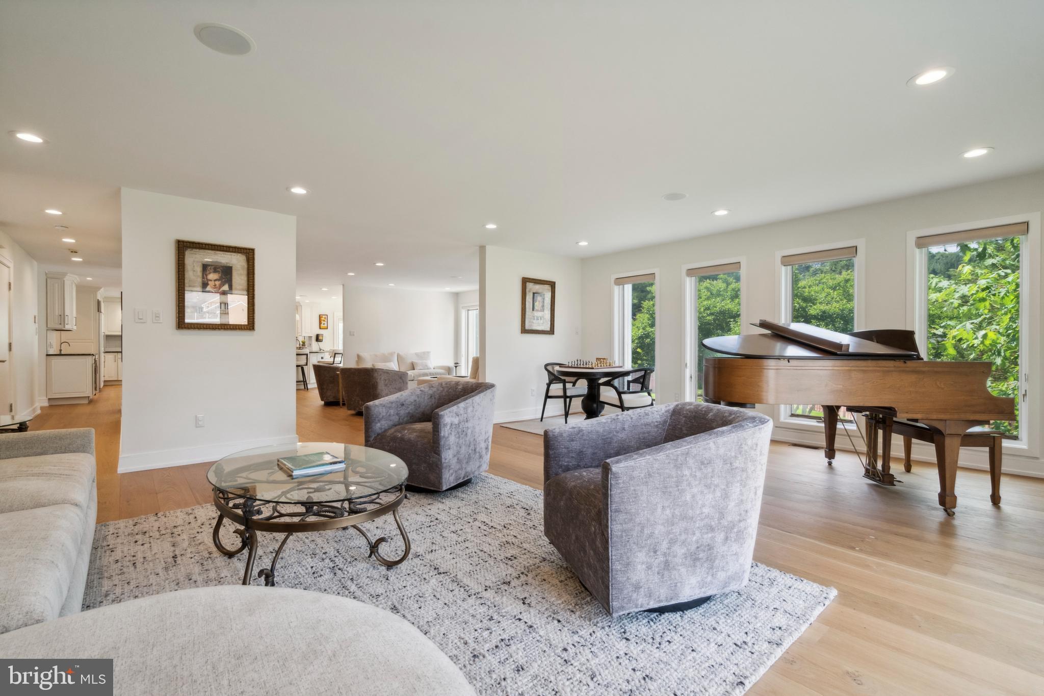 LONG LANE FARMS 3 - Residential