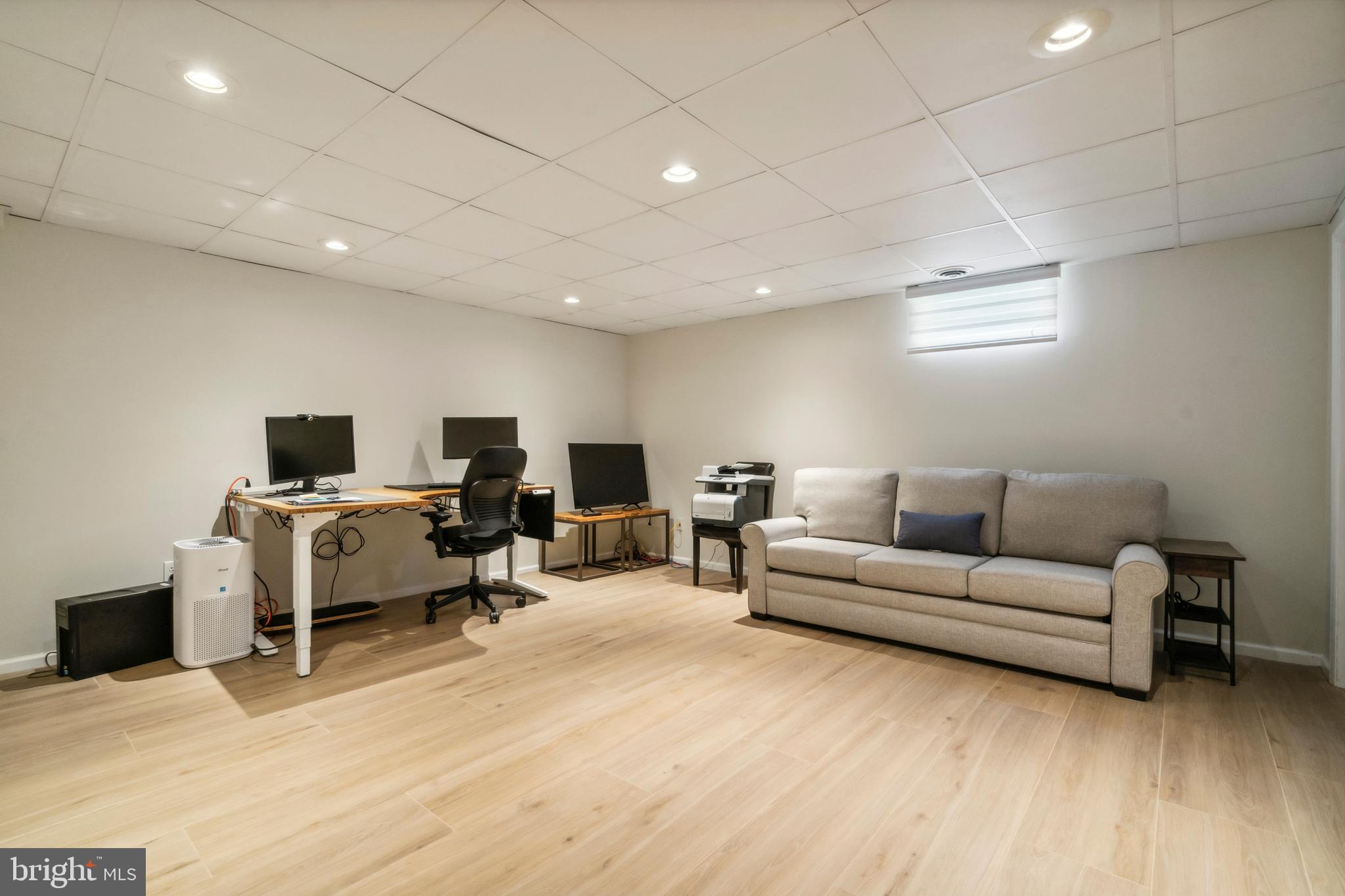 LONG LANE FARMS 3 - Residential