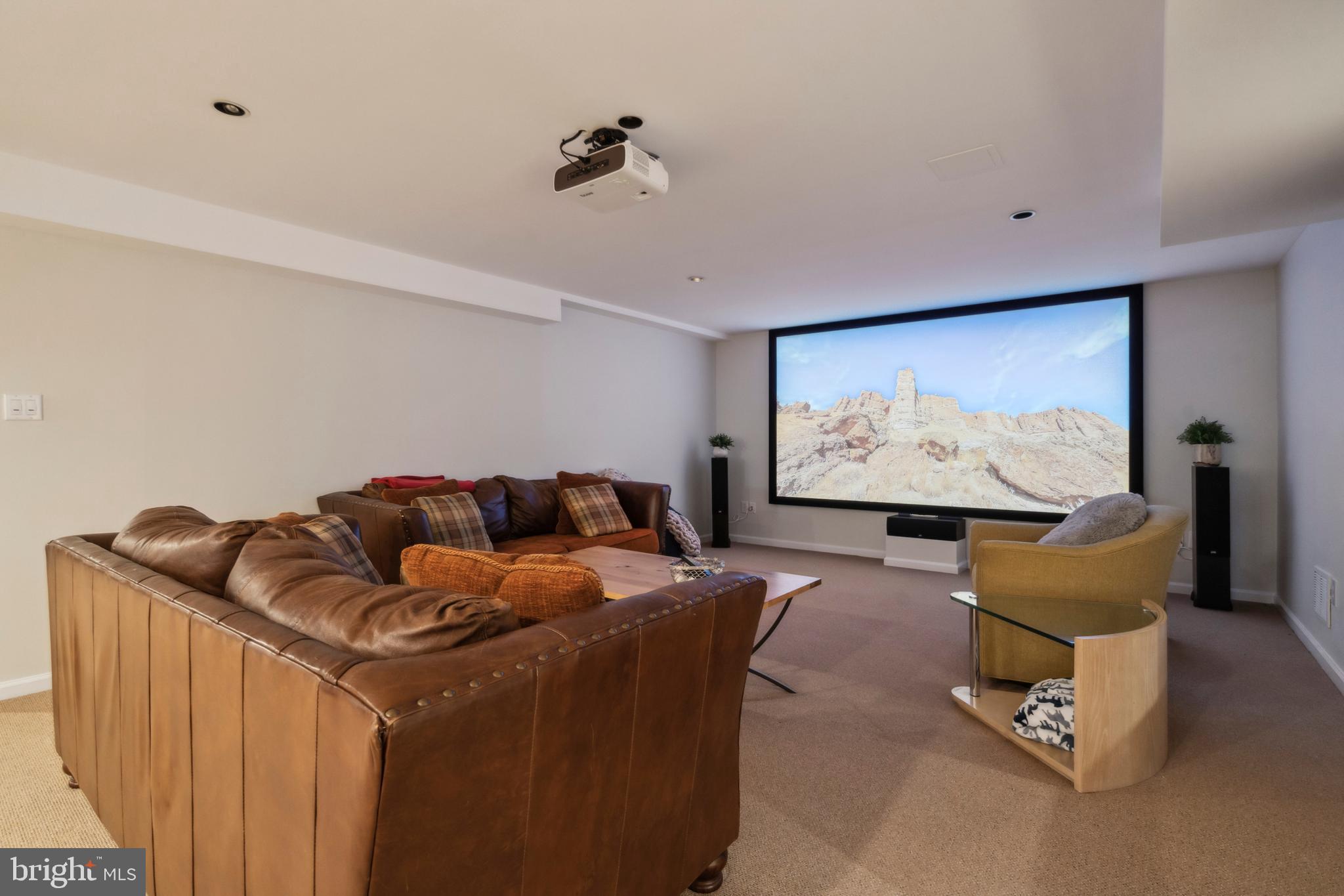 LONG LANE FARMS 3 - Residential