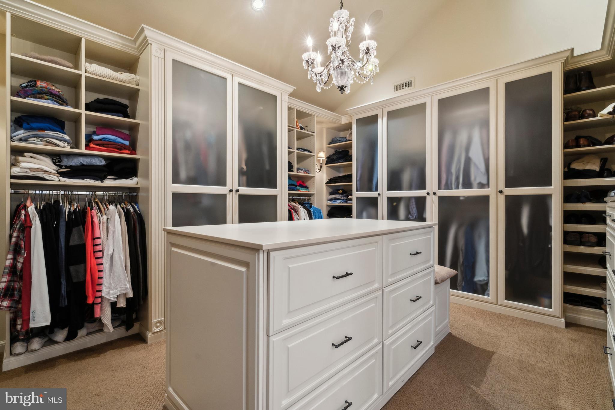 LONG LANE FARMS 3 - Residential