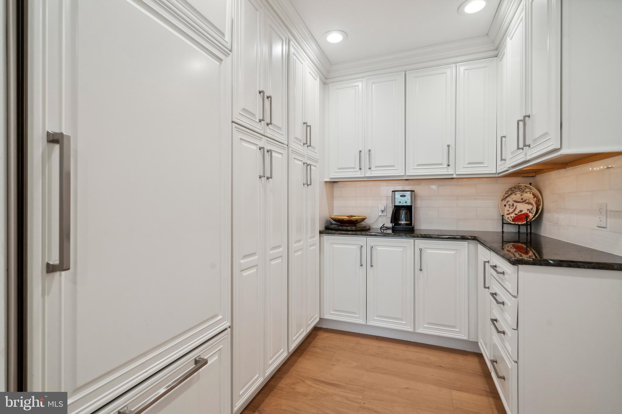 LONG LANE FARMS 3 - Residential