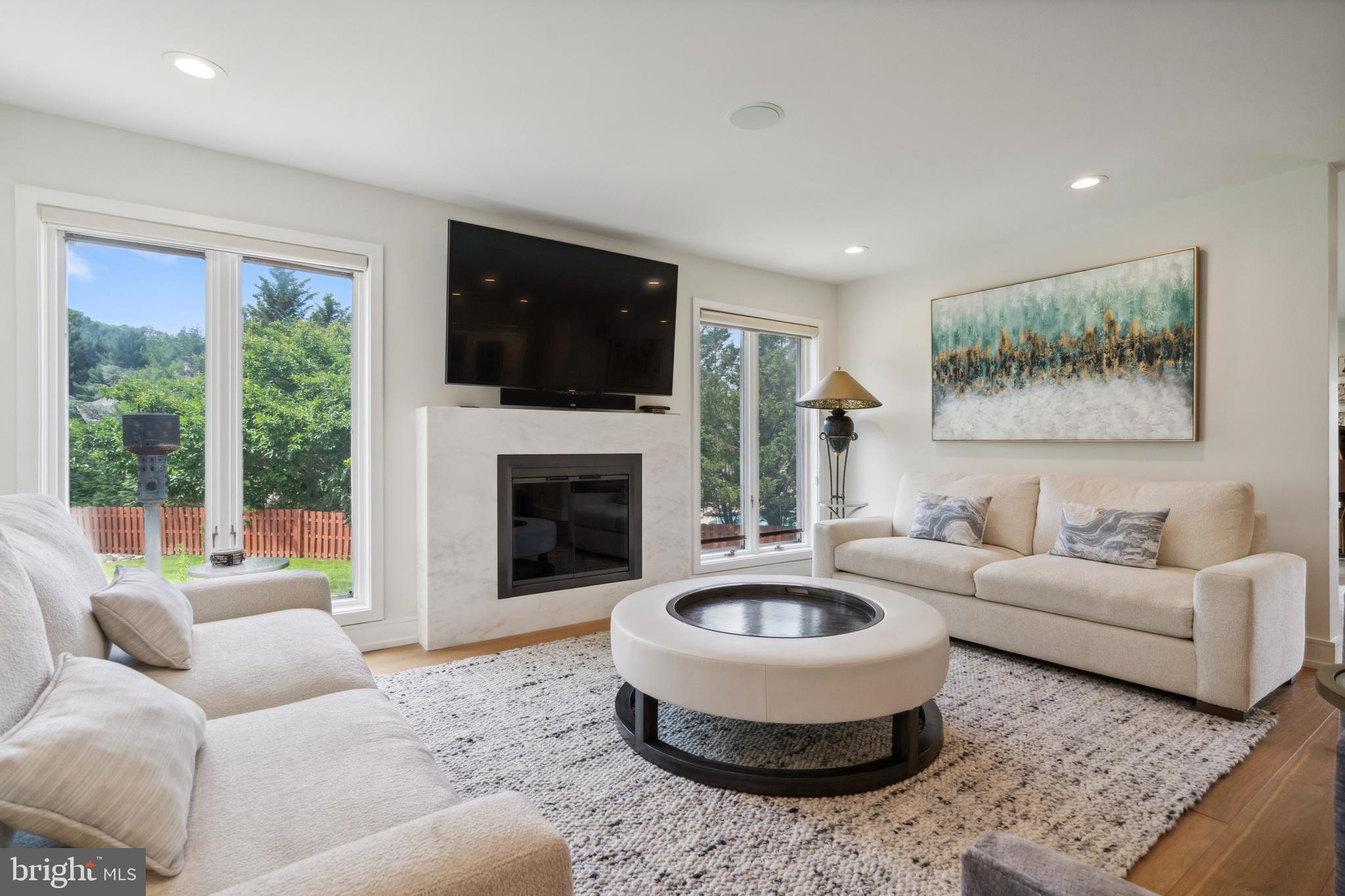 LONG LANE FARMS 3 - Residential