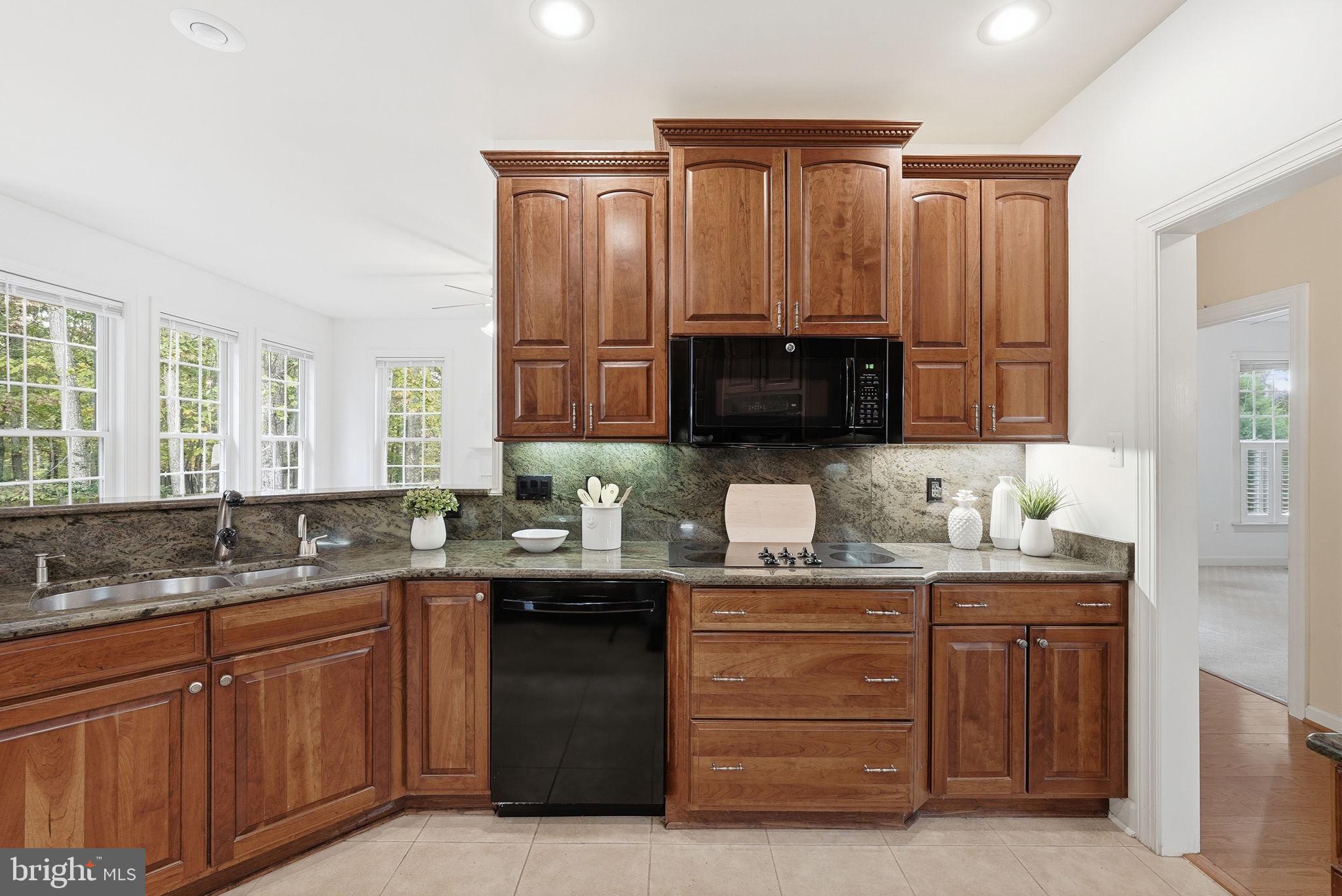 FAWN LAKE - Residential