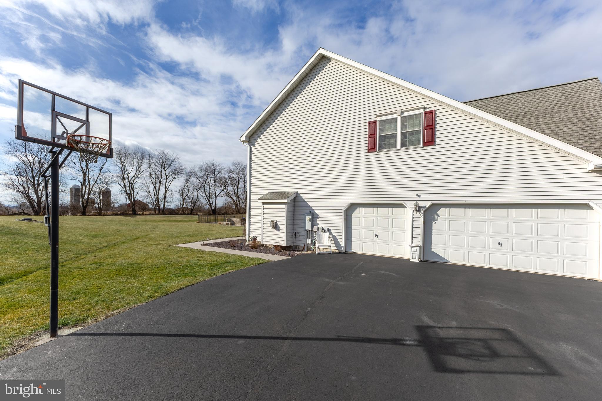 SPRINGFIELD - Residential