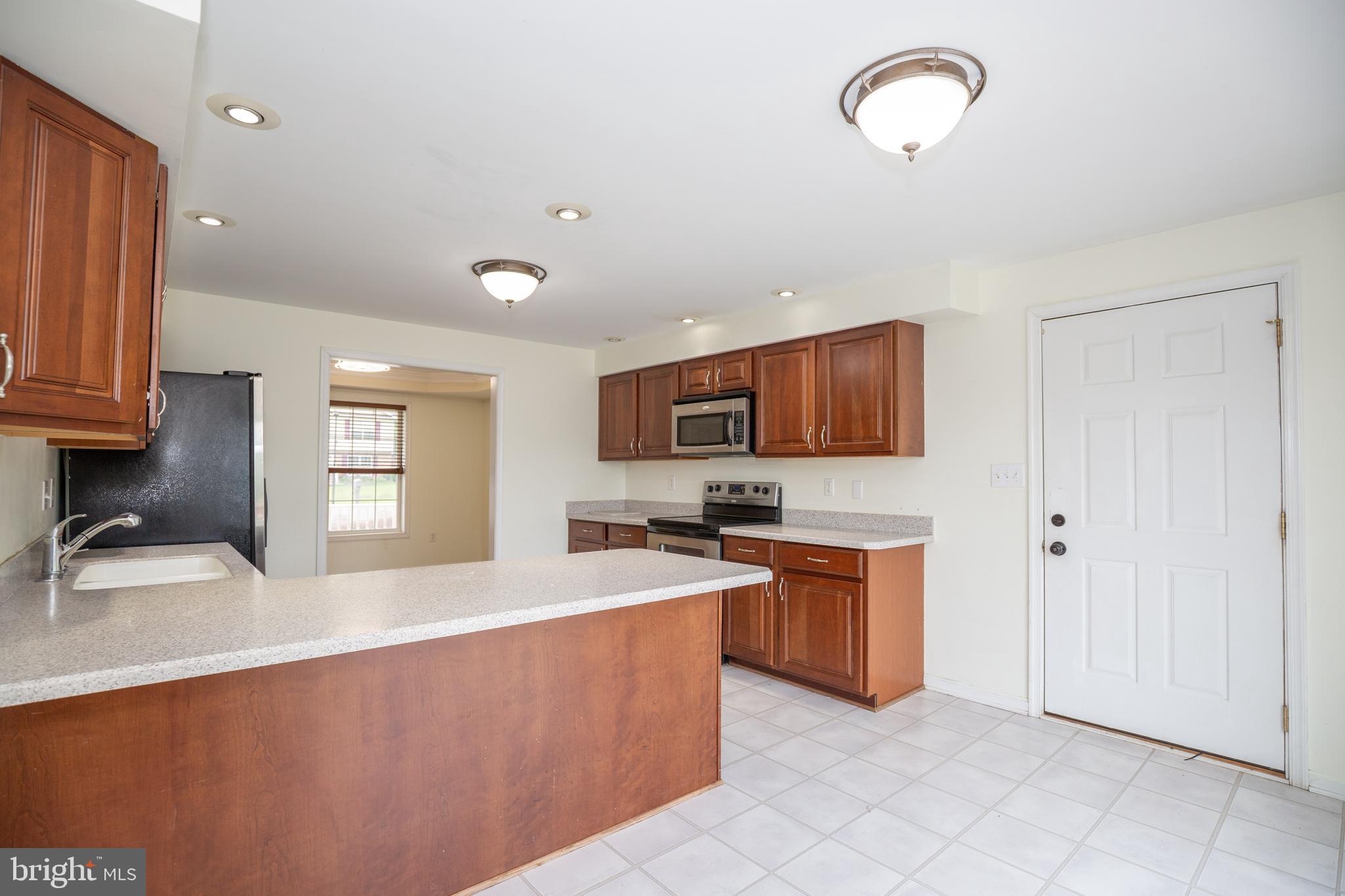 SHAFFER HILLS - Residential Lease