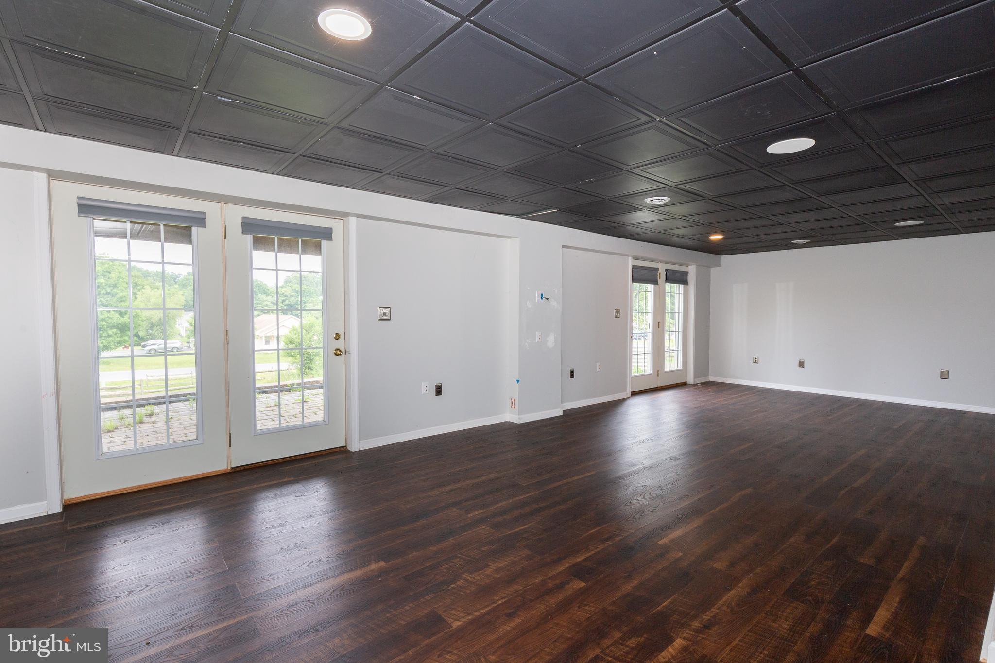 SHAFFER HILLS - Residential Lease