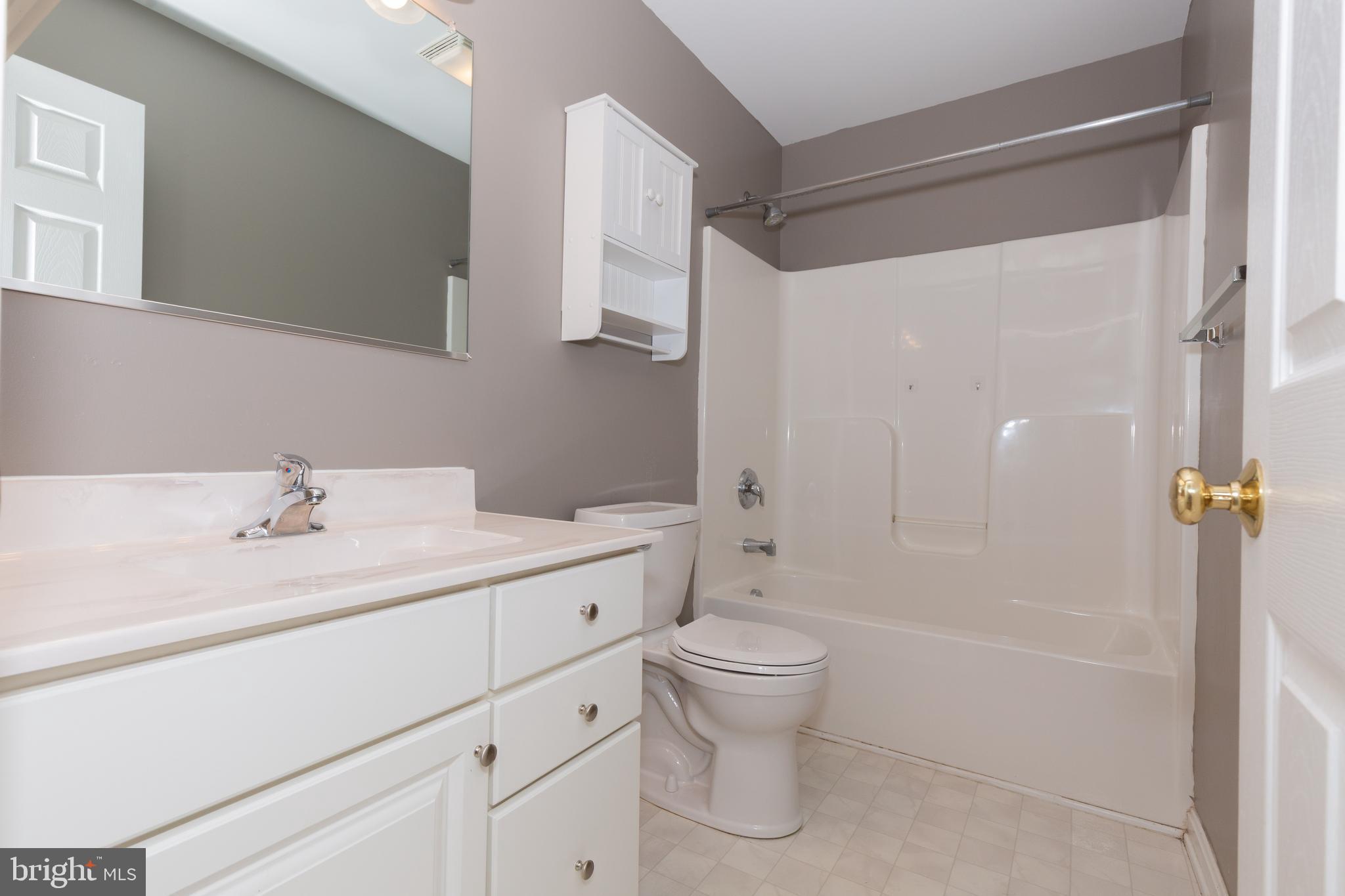 SHAFFER HILLS - Residential Lease